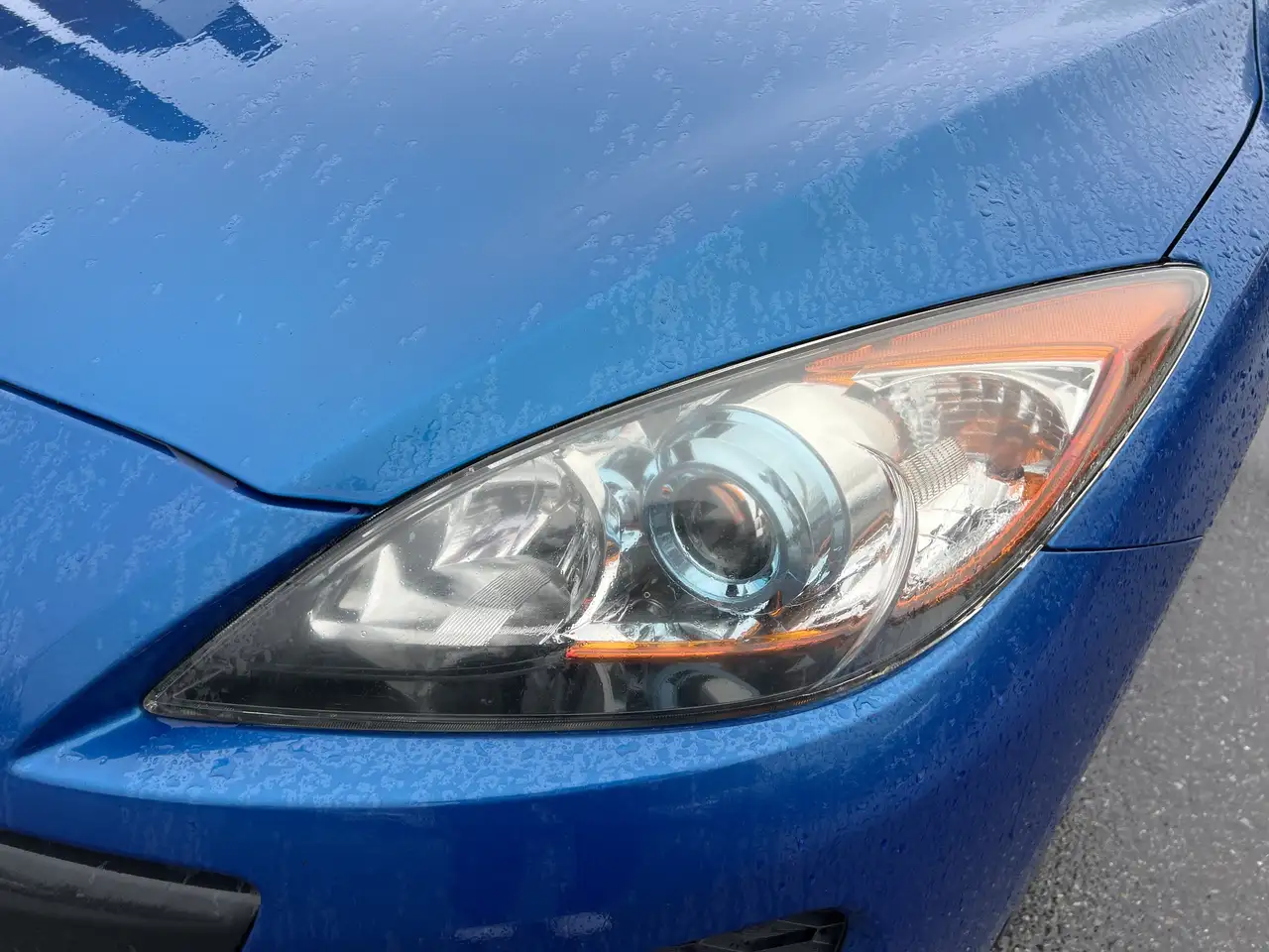 Mazda 3 снимка Mazda 3