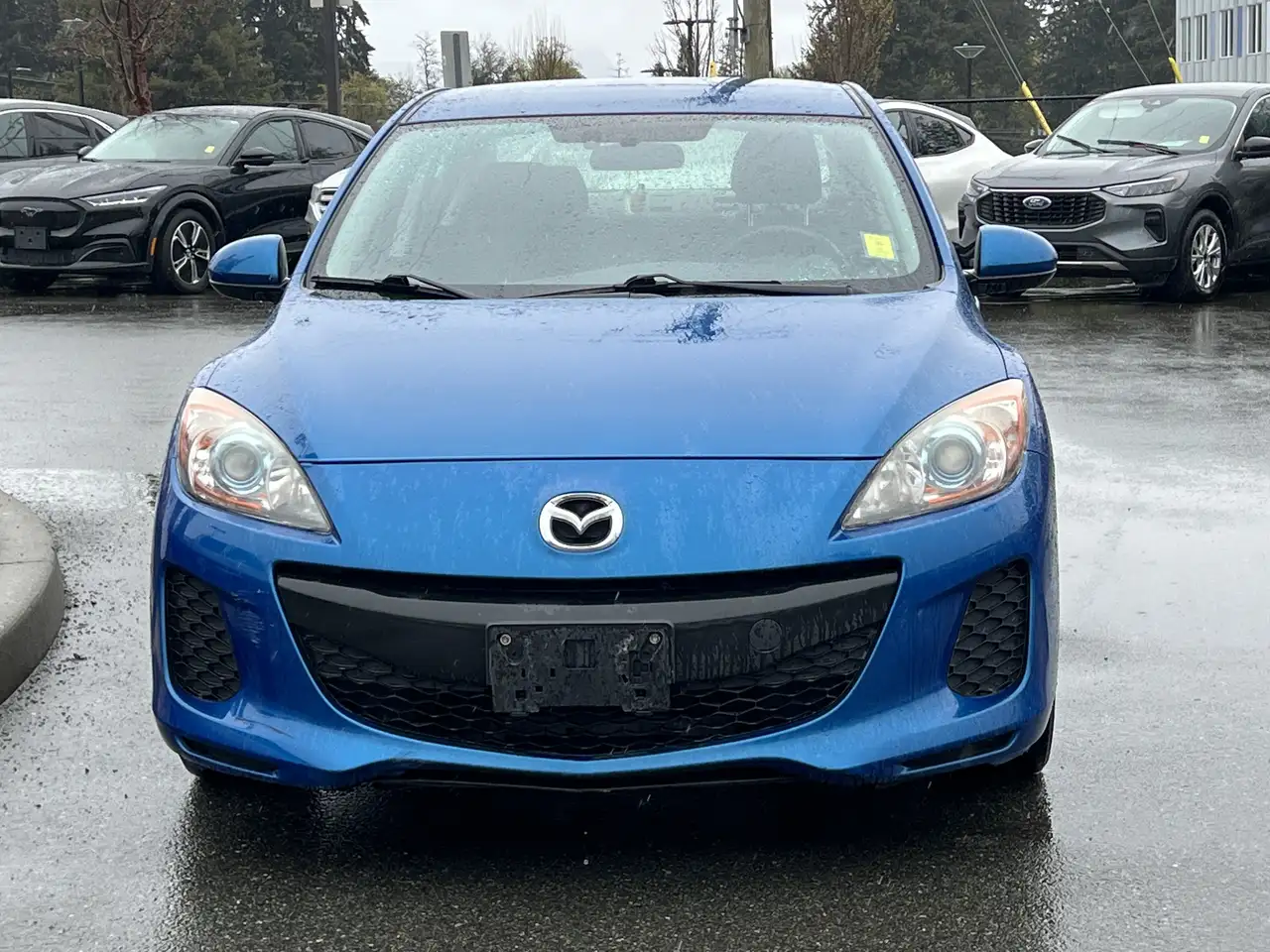 Mazda 3 снимка Mazda 3