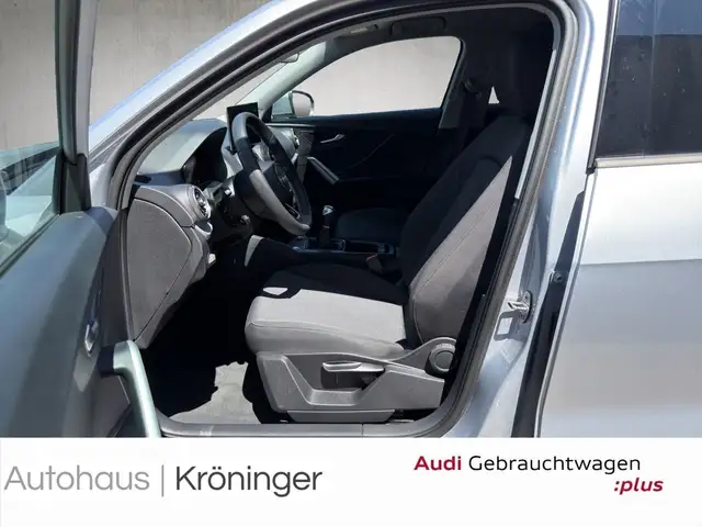 Audi Q2 view 7