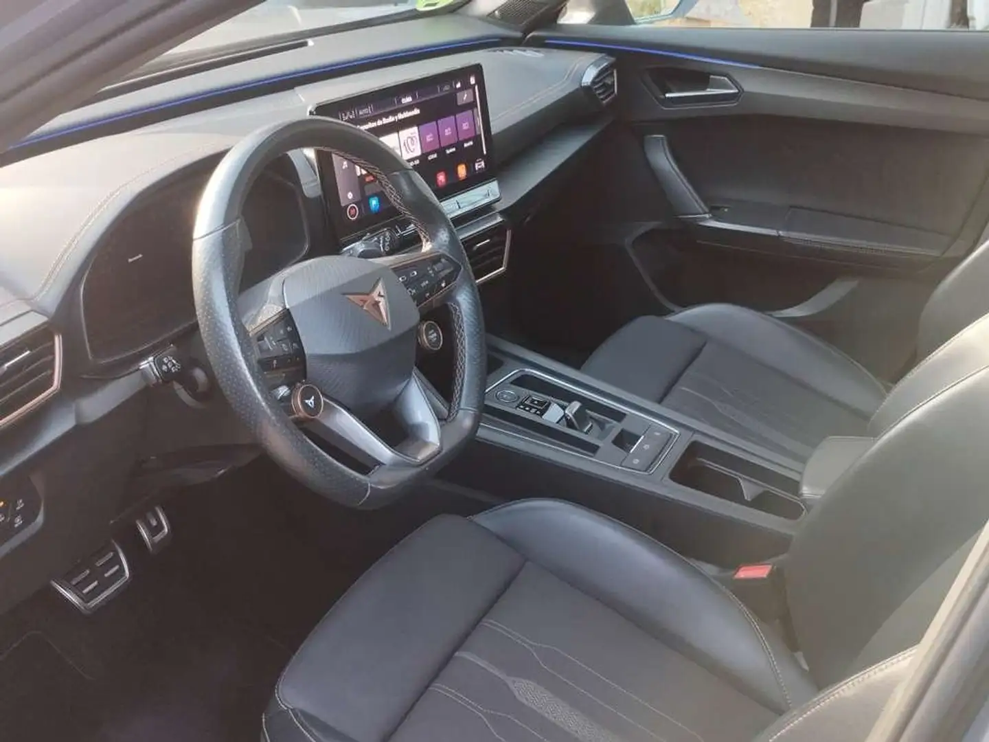 CUPRA Formentor 2.0 TSI 310 VZ DSG 4Drive Gris - 2