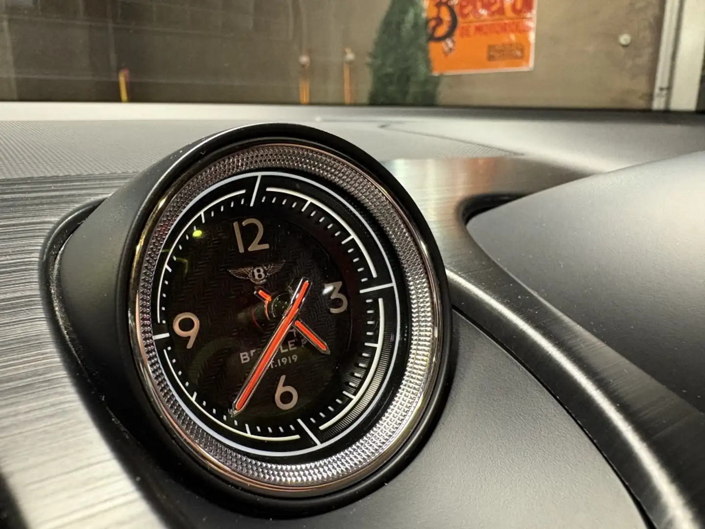 Bentley Bentayga 6.0 Gris - 2