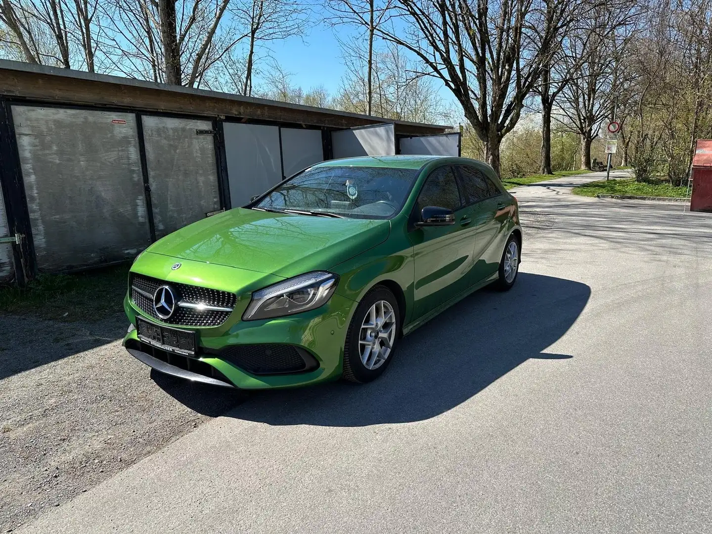 Mercedes-Benz A 160 Austria+Edition+Aut. Grün - 2