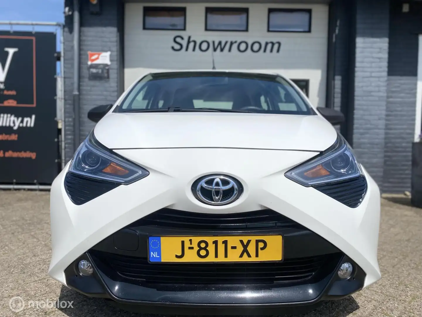 Toyota Aygo 1.0 VVT-i x-fun Bílá - 2