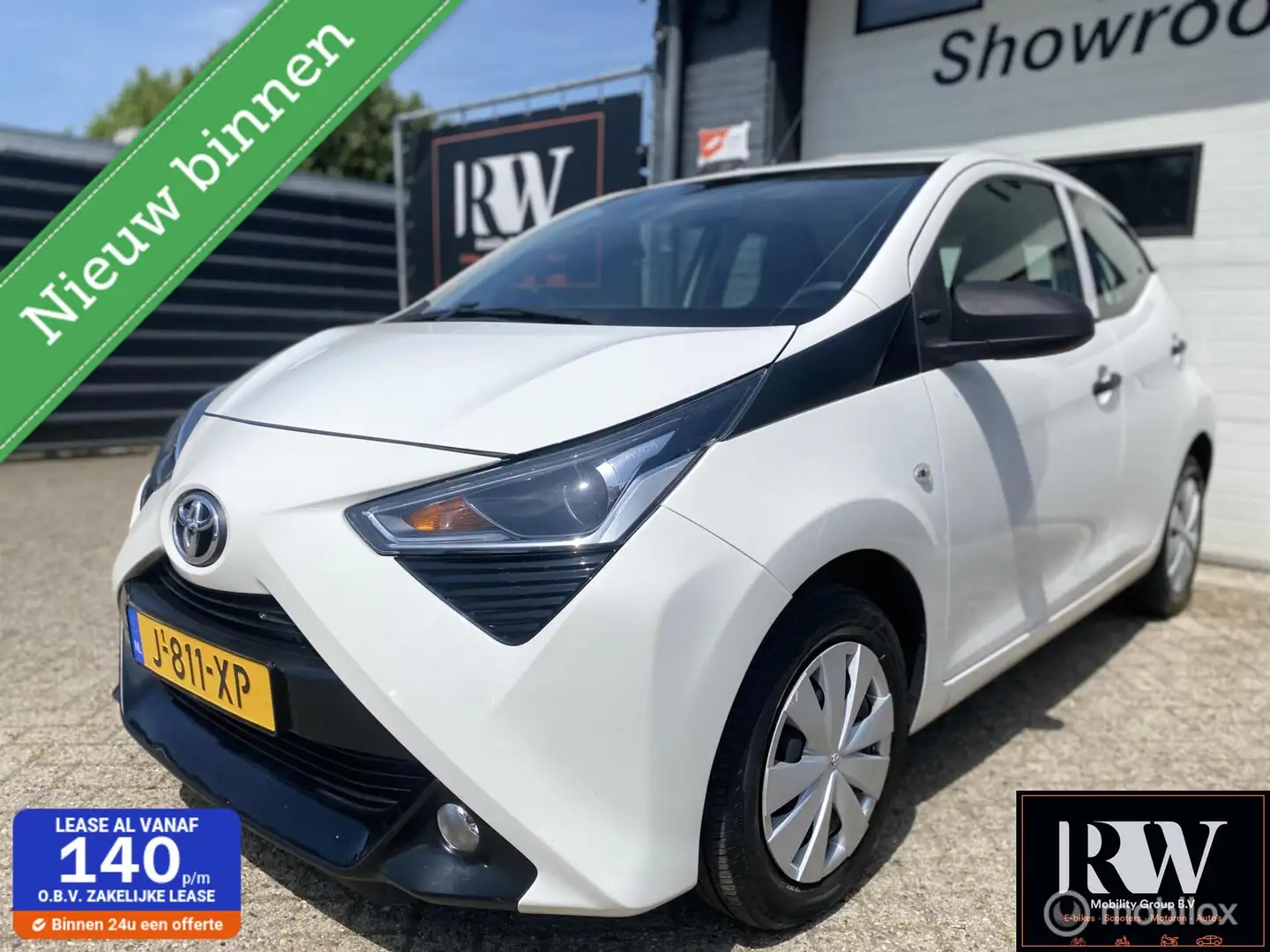 Toyota Aygo 1.0 VVT-i x-fun Wit - 1