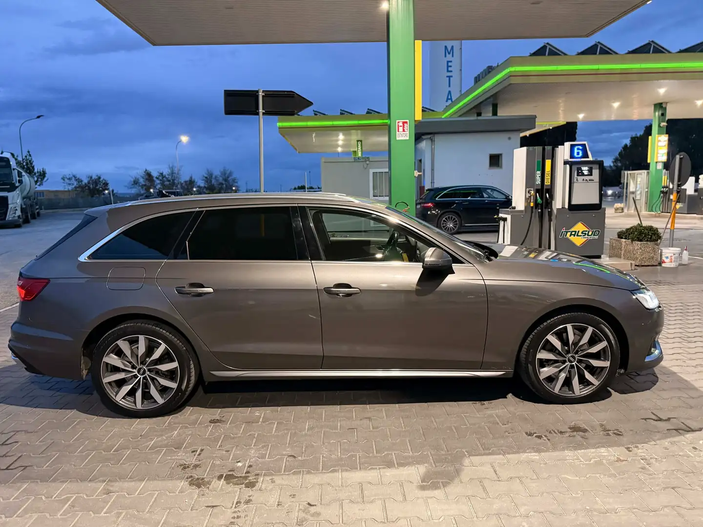 Audi A4 A4 Avant 35 2.0 tdi mhev S Line edition s-tronic - 1