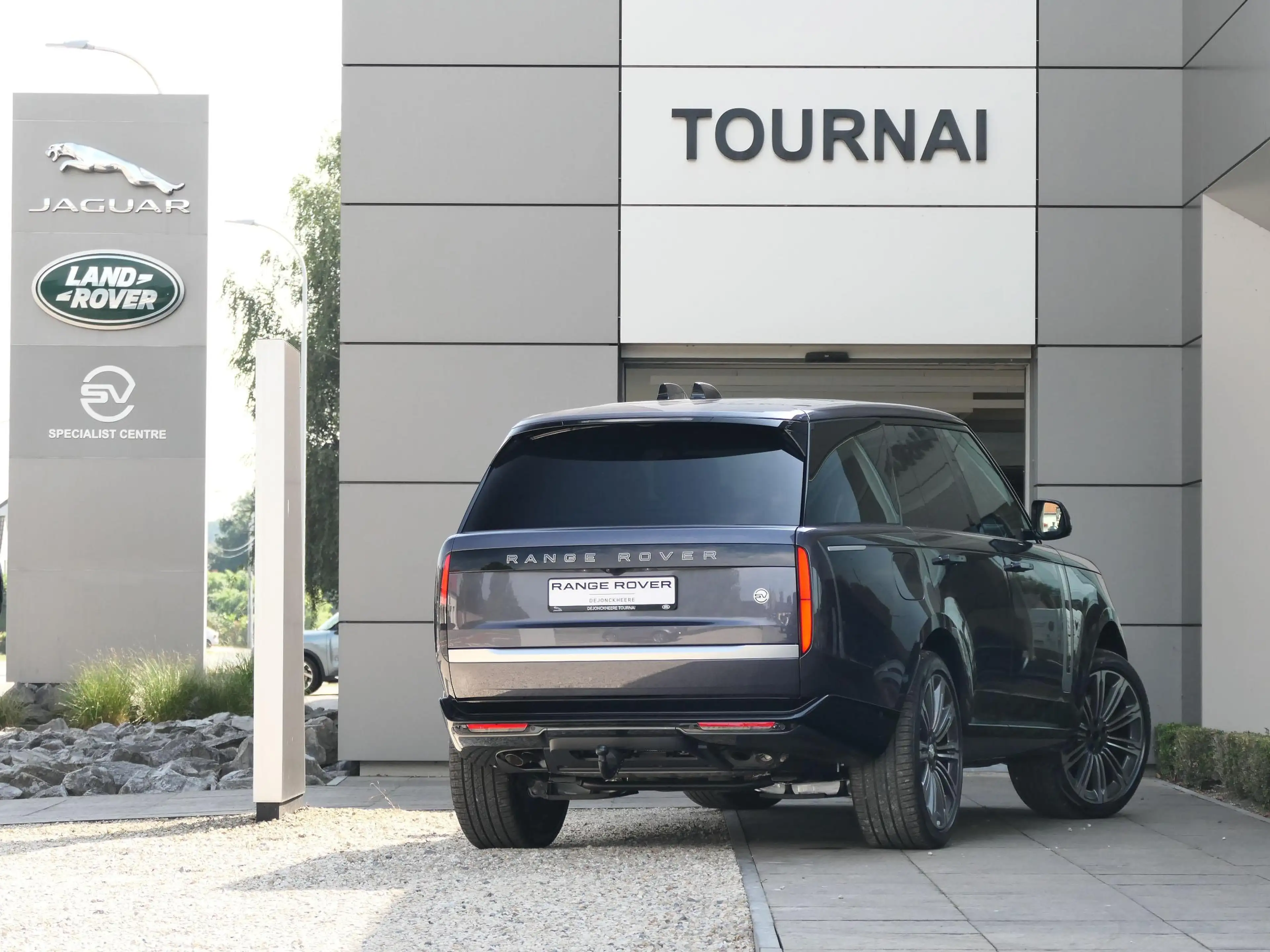 Land Rover Range Rover SWB P615 SV | Special Request | — photo 2