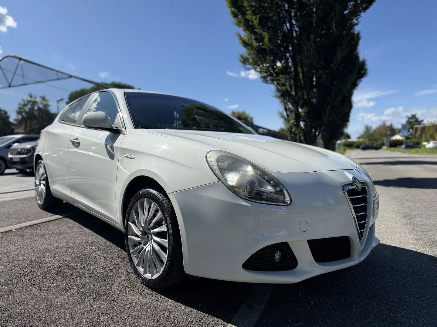 Alfa Romeo Giulietta 2.0 jtdm(2) Distinctive 170cv Bianco - 1
