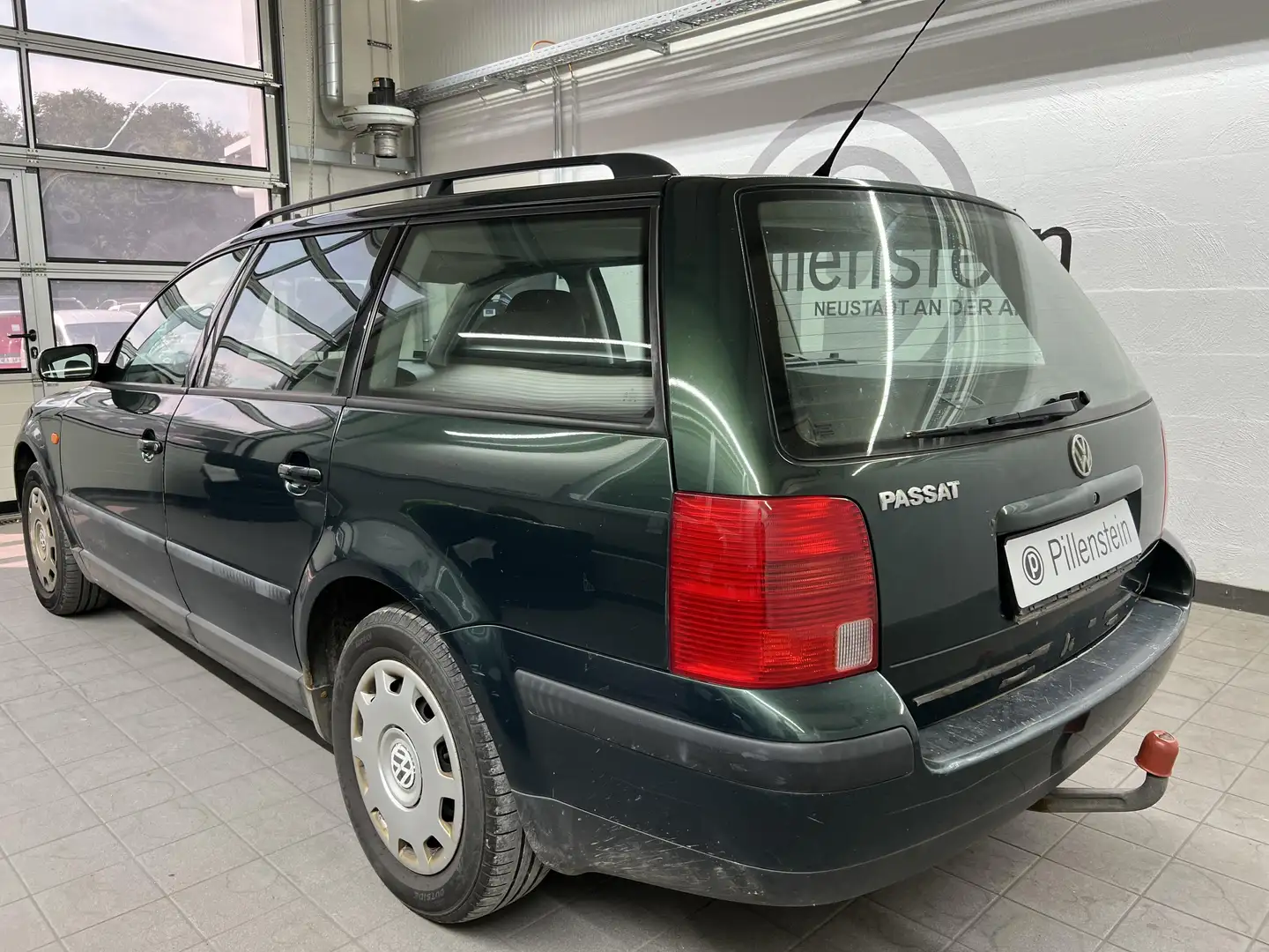 Volkswagen Passat Variant 1.6 AHK+SCHIEBEDACH / Bastlerfahrzeug Grün - 2