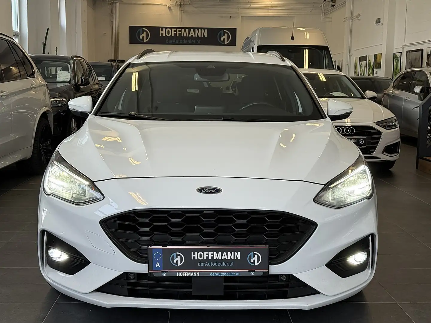 Ford Focus Traveller 1,5 EcoBlue ST-Line Aut. Weiß - 2