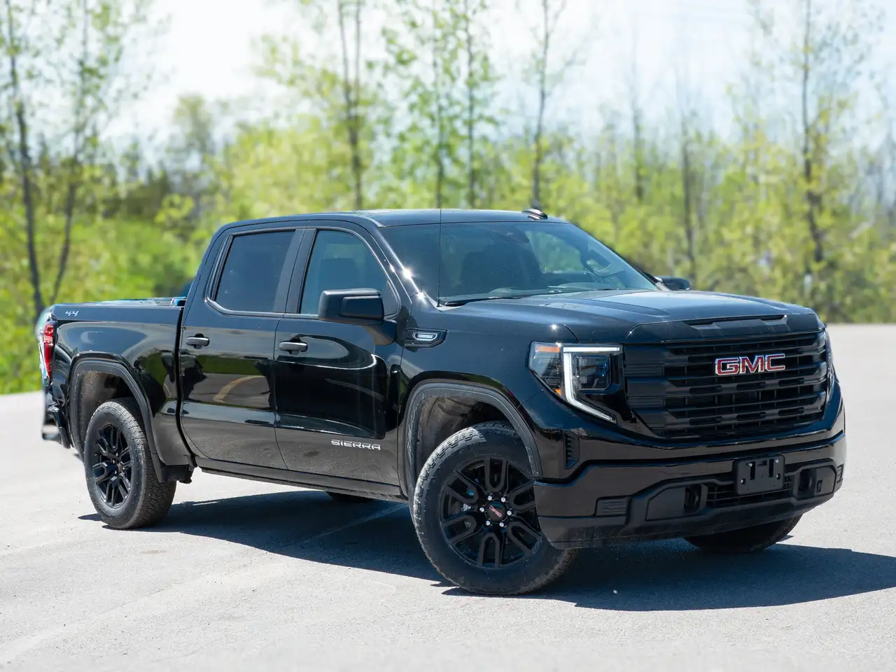 GMC Sierra 1500 снимка GMC Sierra 1500