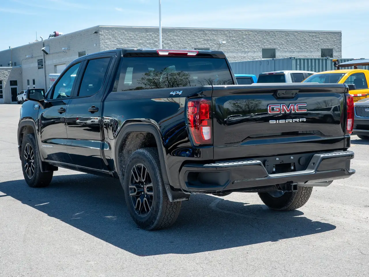 GMC Sierra 1500 снимка GMC Sierra 1500