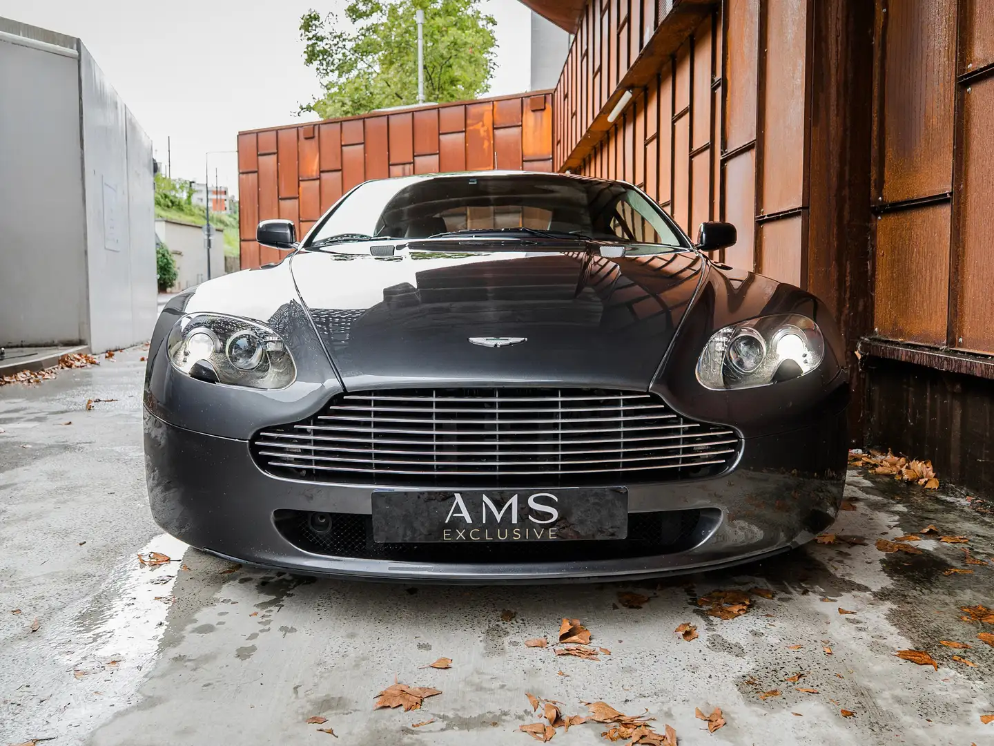 Aston Martin Vantage Vantage V8 - Clutch Replaced Grau - 2