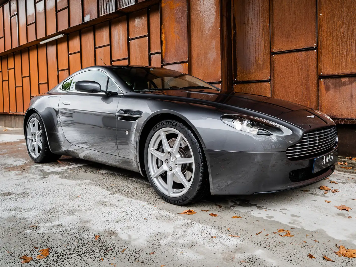 Aston Martin Vantage Vantage V8 - Clutch Replaced Grau - 1