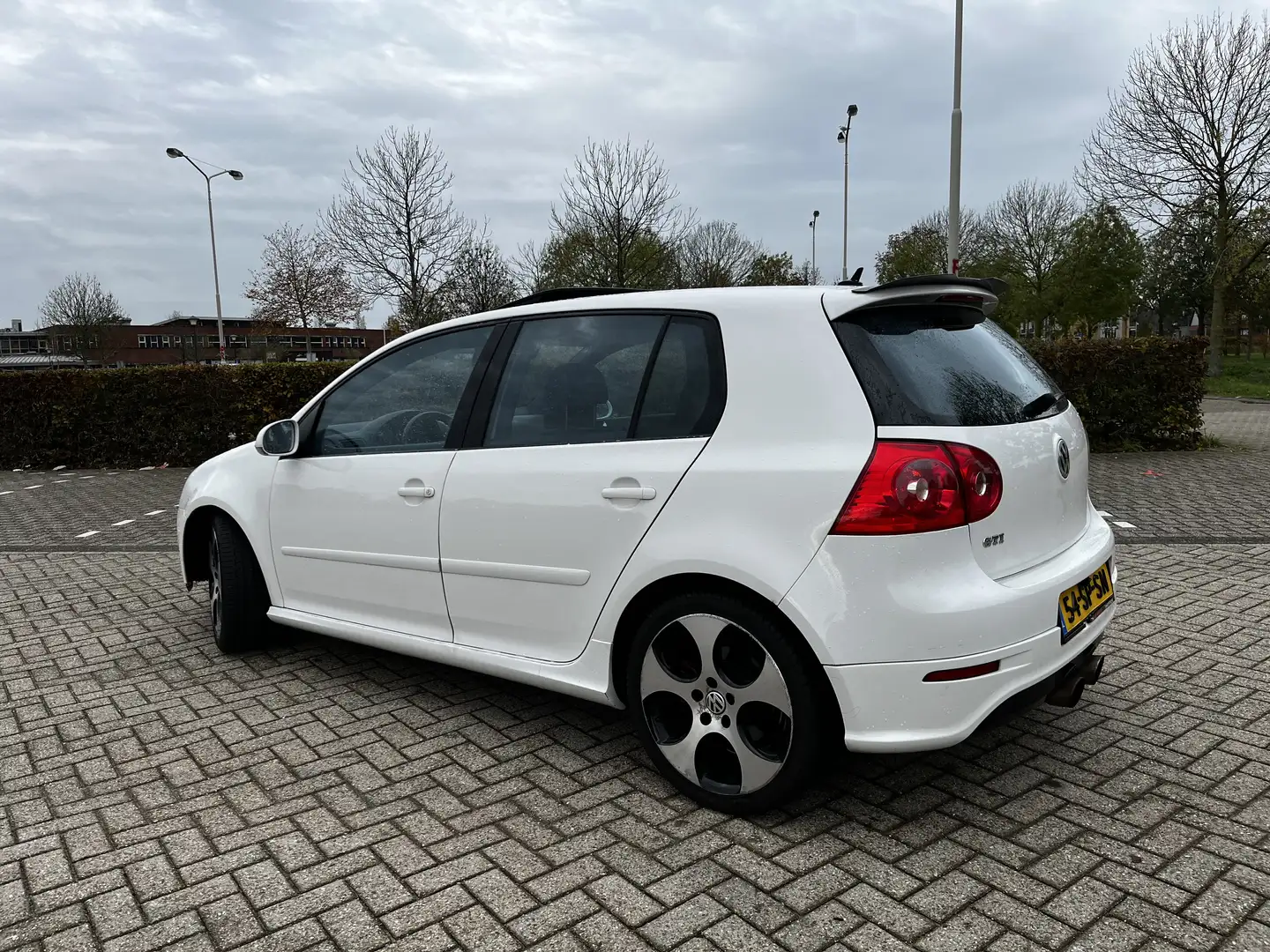 Volkswagen Golf 2.0 TFSI GTI Wit - 2