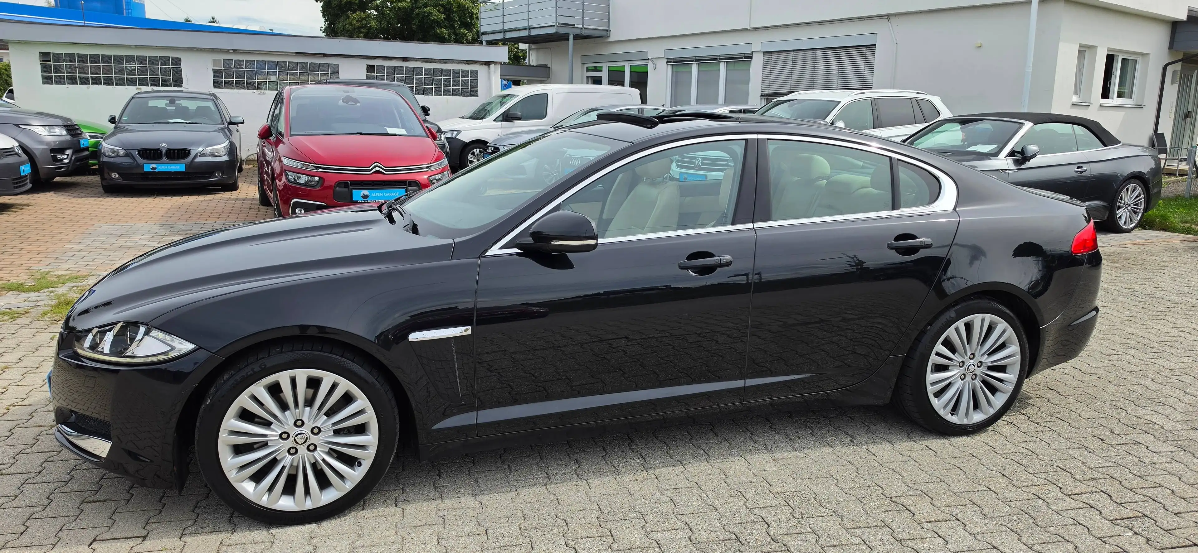 Jaguar XF XF*3.0*V6*Aut.*Navi*Leder*Kamera*Keyless*Sitzheizung*Sitzbelüftung*El.Sitze* — photo 2