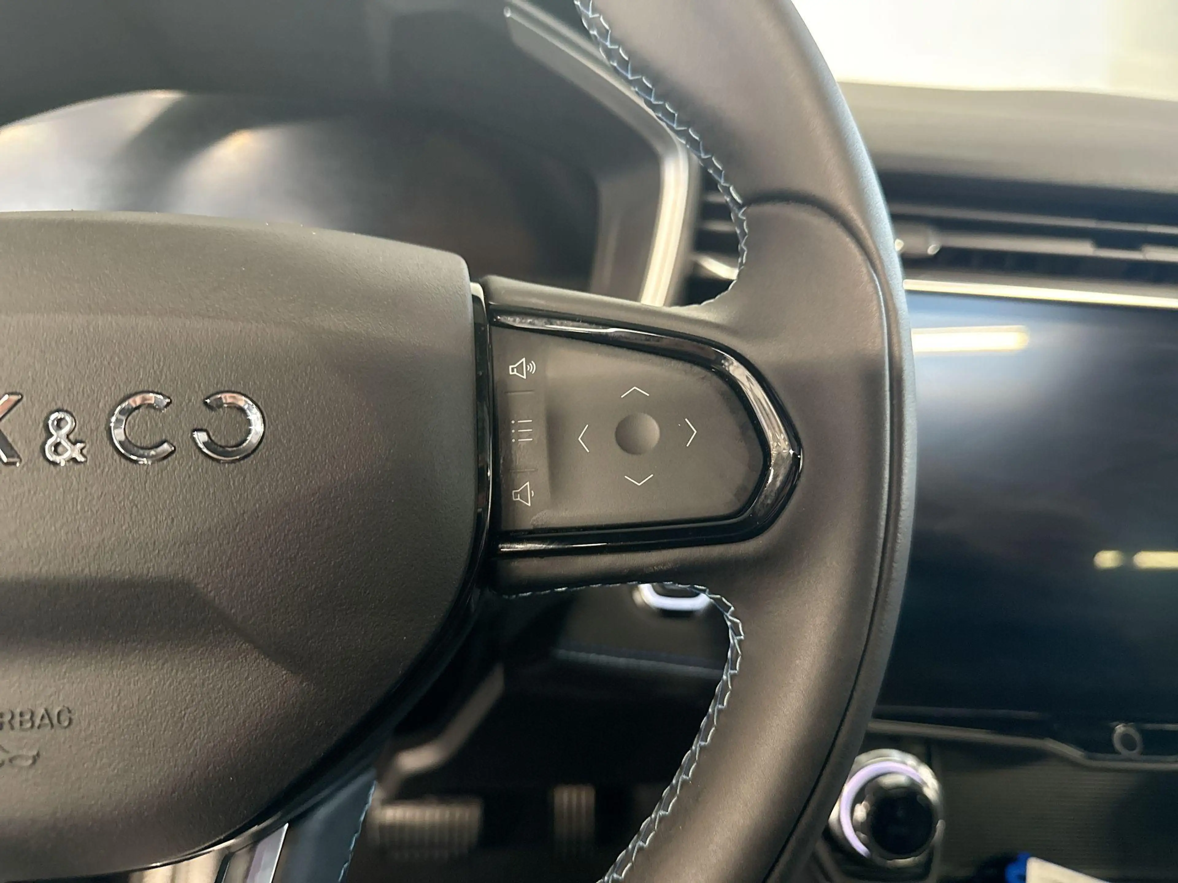 Lynk & Co 01 1.5 PHEV MY23 | 6,6 KWH | PANO | ZWARTE HEMEL |360 — photo 30