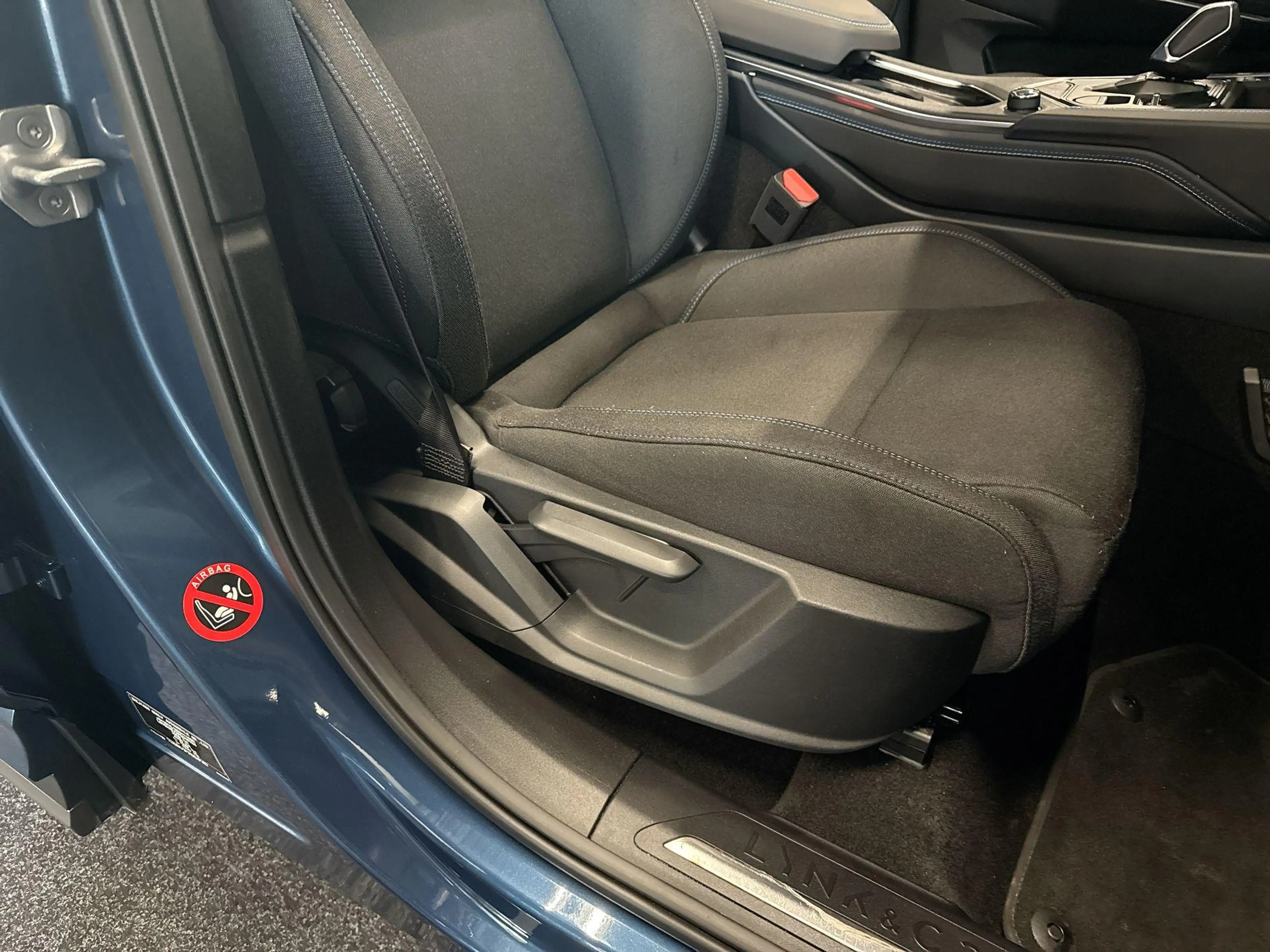 Lynk & Co 01 1.5 PHEV MY23 | 6,6 KWH | PANO | ZWARTE HEMEL |360 — photo 45