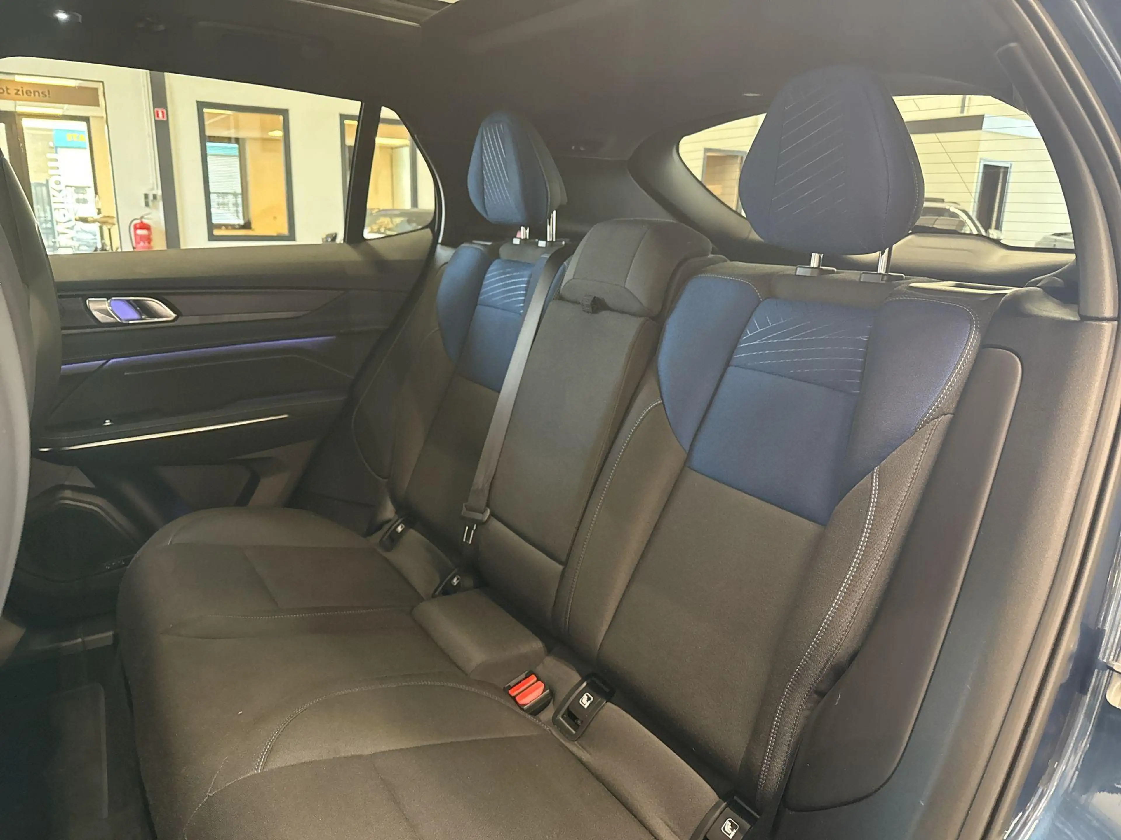 Lynk & Co 01 1.5 PHEV MY23 | 6,6 KWH | PANO | ZWARTE HEMEL |360 — photo 43