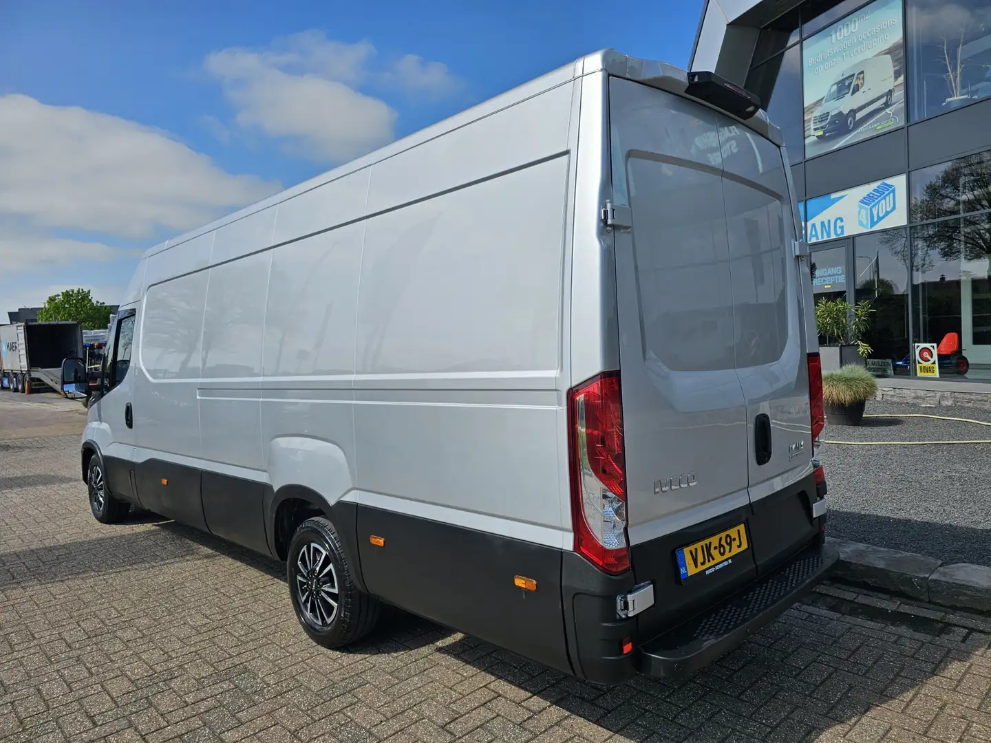 Iveco Daily 35S18HV 3.0 410L H3 Automaat XXL 180 PK * 3,5t Tre Plateado - 2