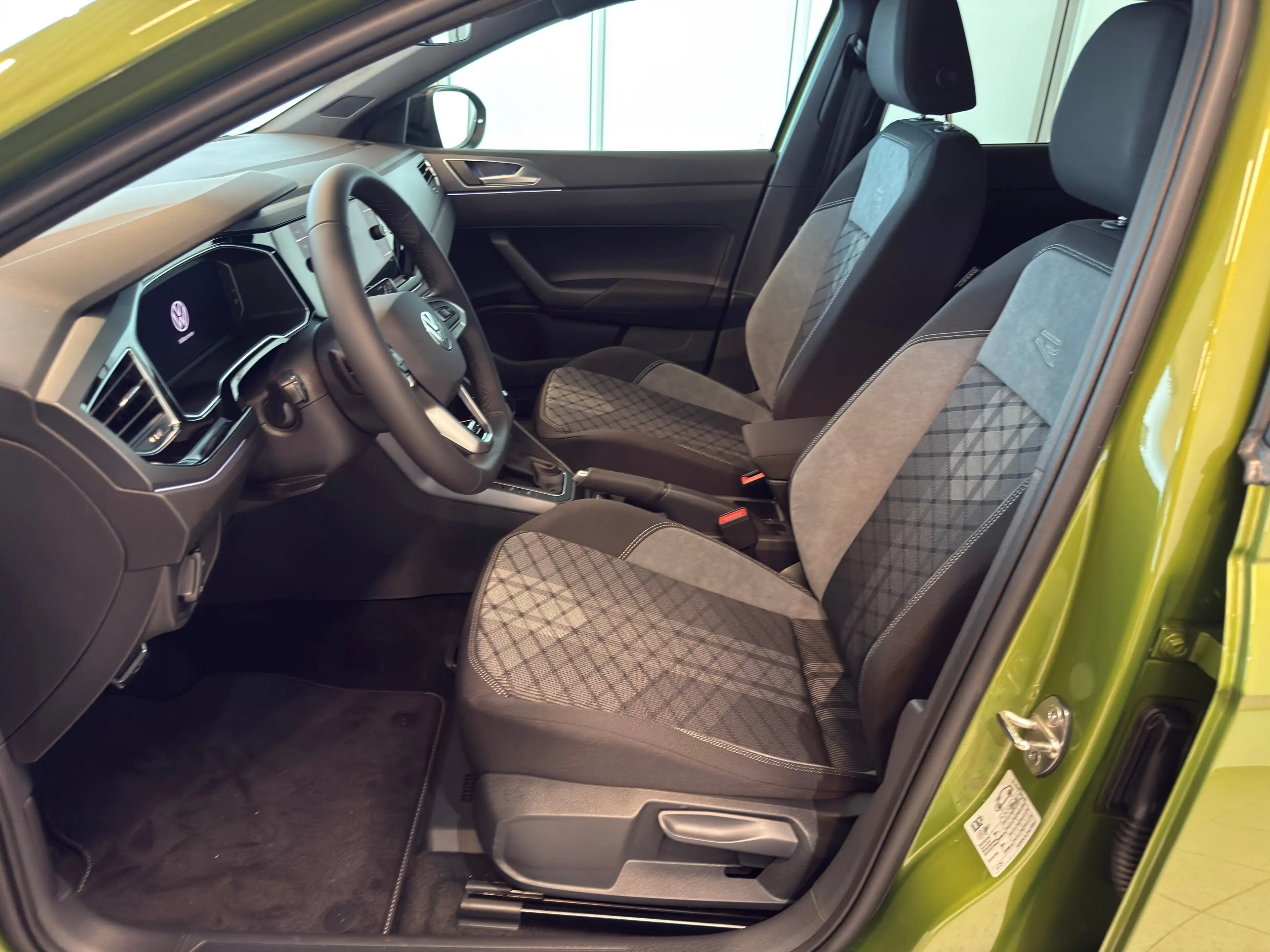 Volkswagen Taigo R-Line 1,0 l TSI 85 kW (116 PS) 7-Gang-Doppelkuppl — photo 18