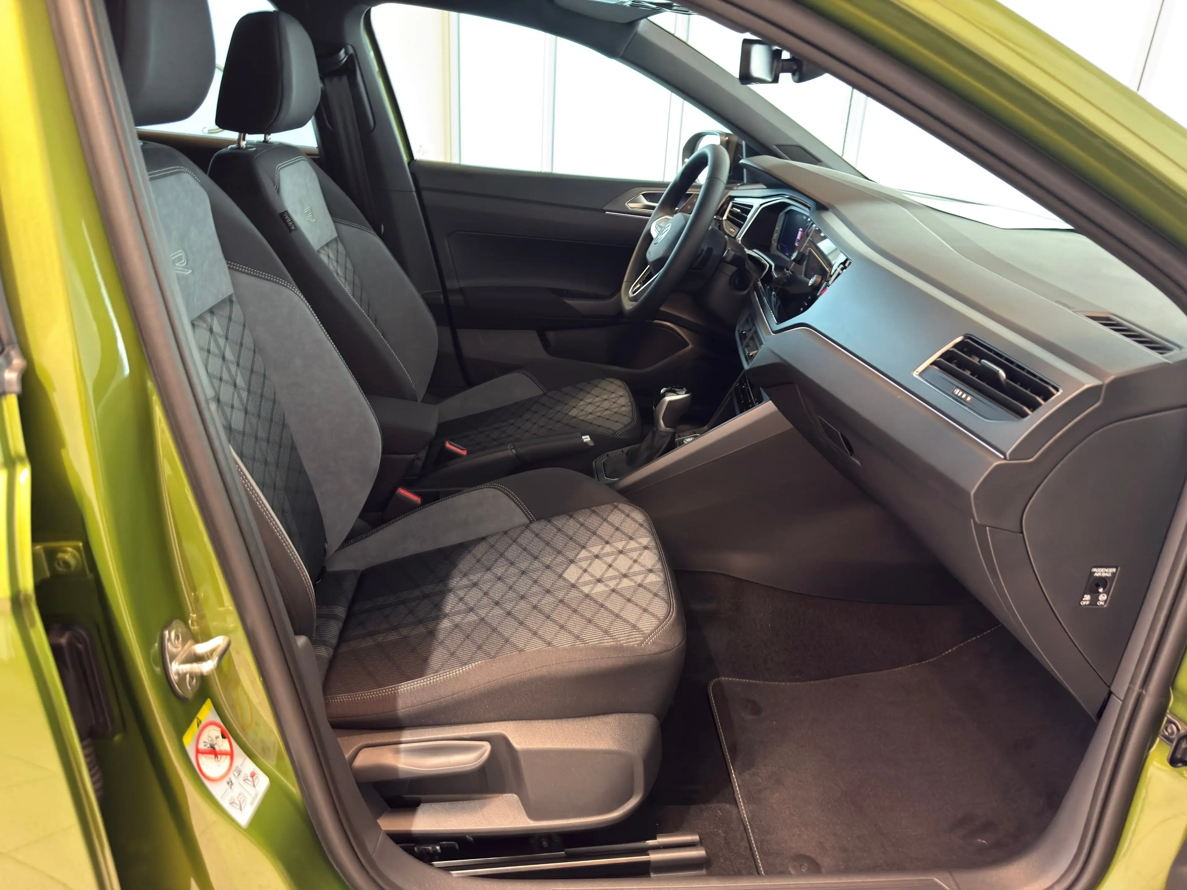 Volkswagen Taigo R-Line 1,0 l TSI 85 kW (116 PS) 7-Gang-Doppelkuppl — photo 21