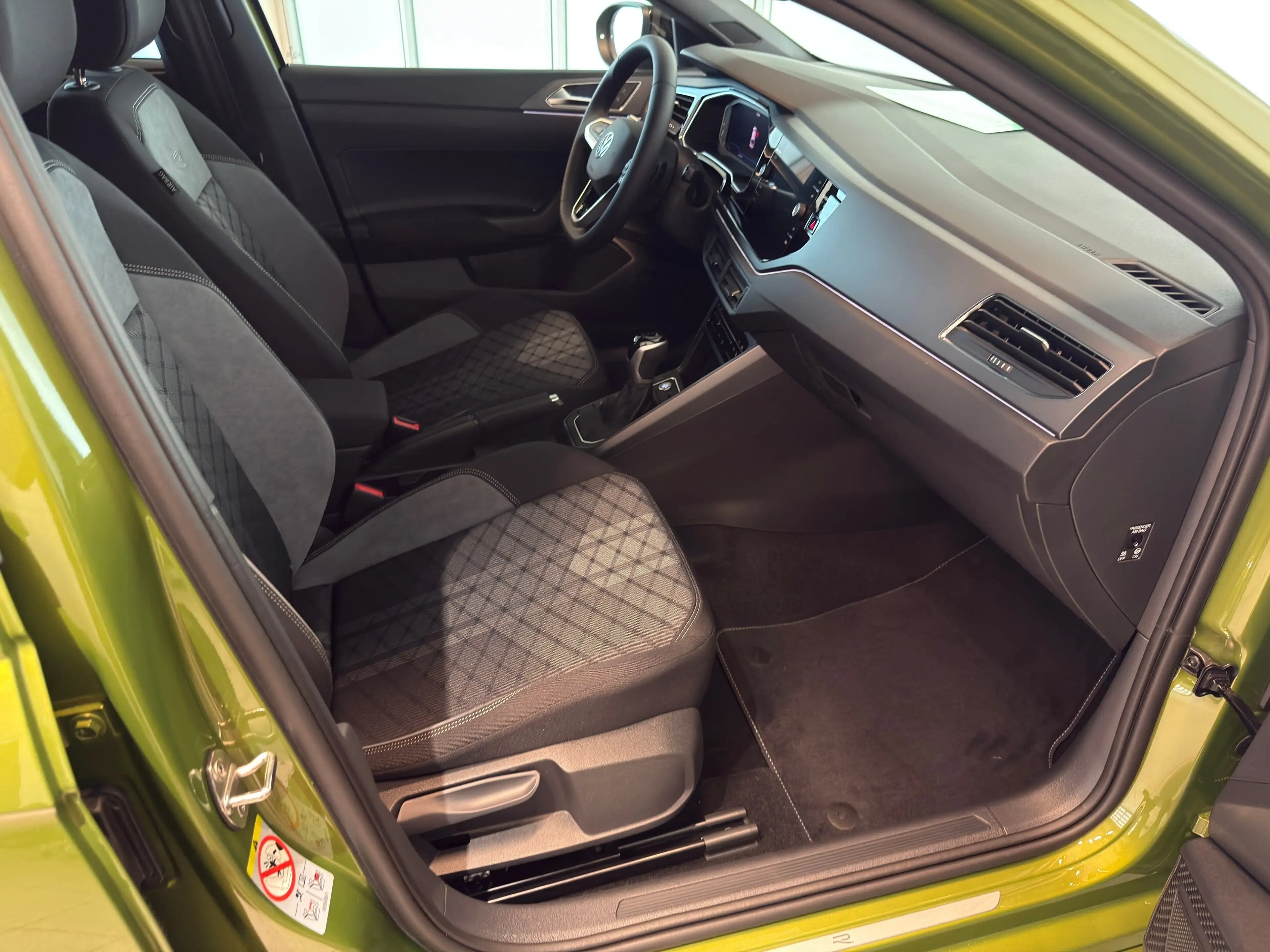 Volkswagen Taigo R-Line 1,0 l TSI 85 kW (116 PS) 7-Gang-Doppelkuppl — photo 22