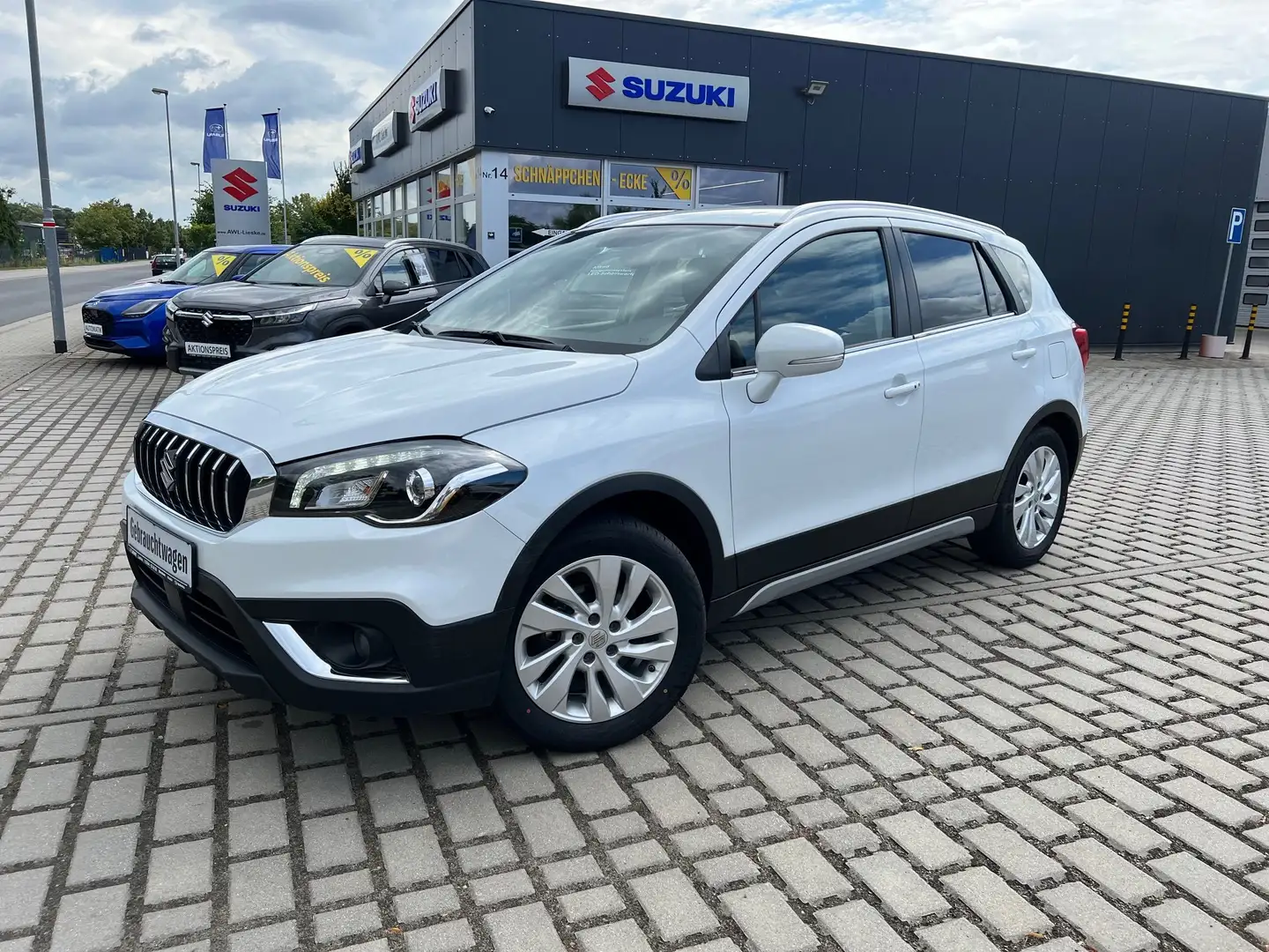 Suzuki SX4 S-Cross Boosterjet Comfort Suzuki Scheckheft gepflegt, AHK Білий - 1