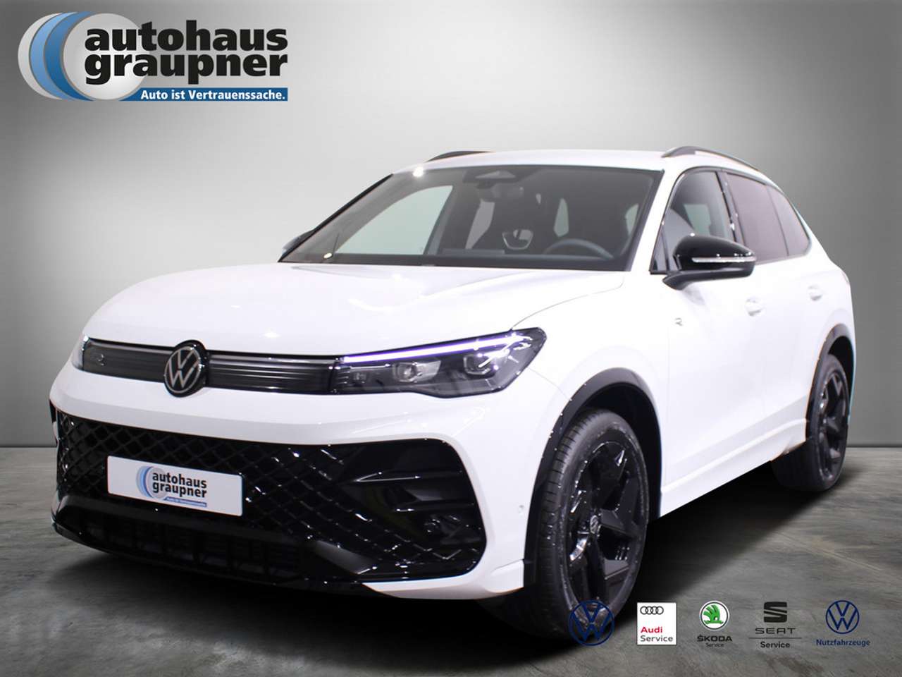 Volkswagen Tiguan — Volkswagen Tiguan 2.0 TDI DSG R-Line ACC AKTIVSITZE LED