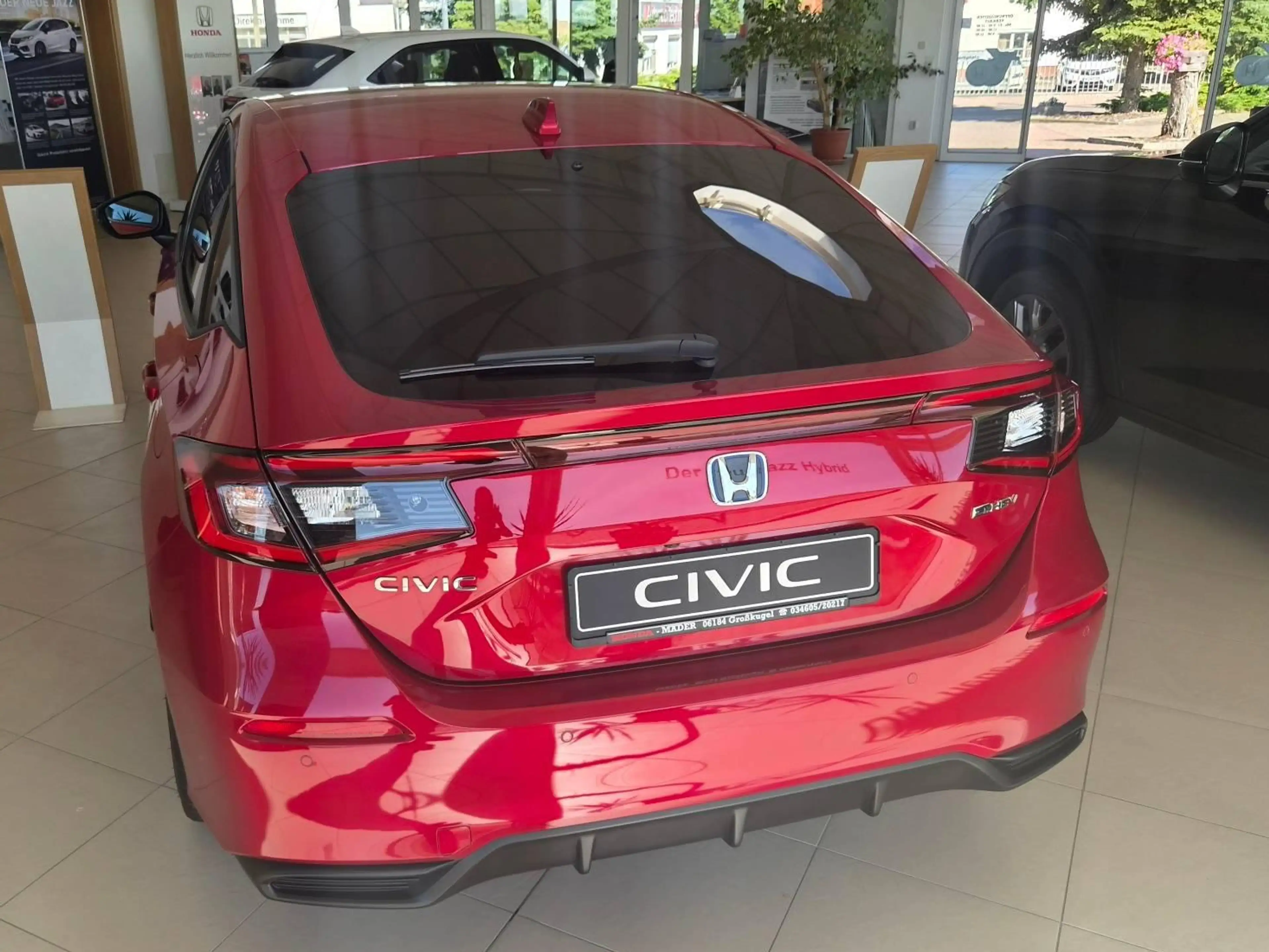 Honda Civic e:HEV 2,0 Sport — photo 8
