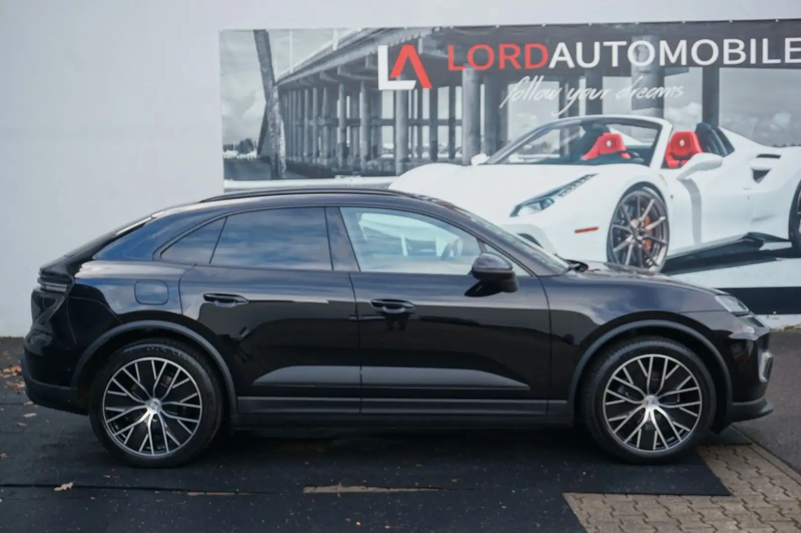 Porsche Macan Electric 4*SportChrono*PASM*21"Alu*ACC*18W Noir - 2