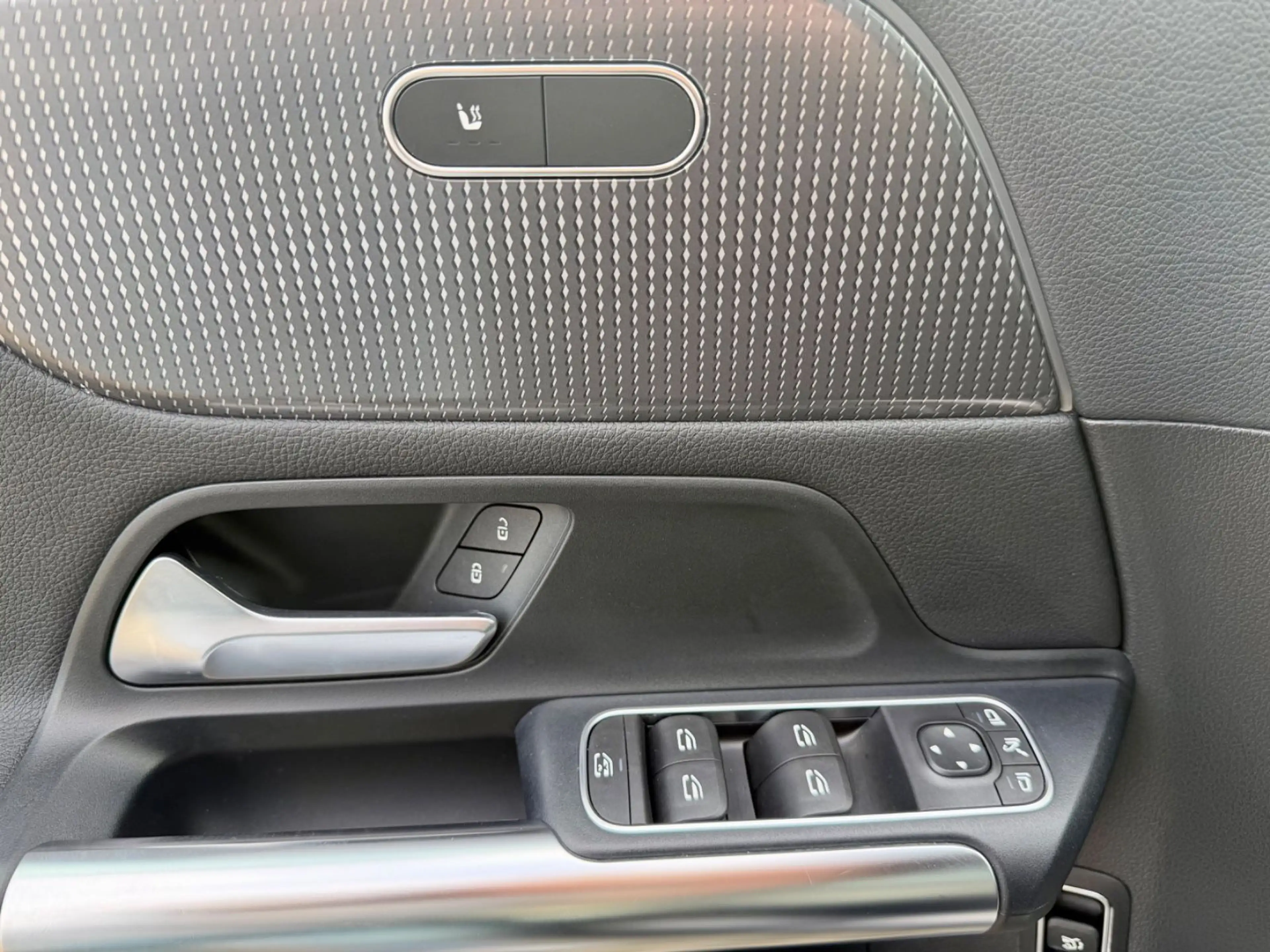 Mercedes-Benz B 180 d, Automatik, Leder, SHZ, Kamera — photo 14