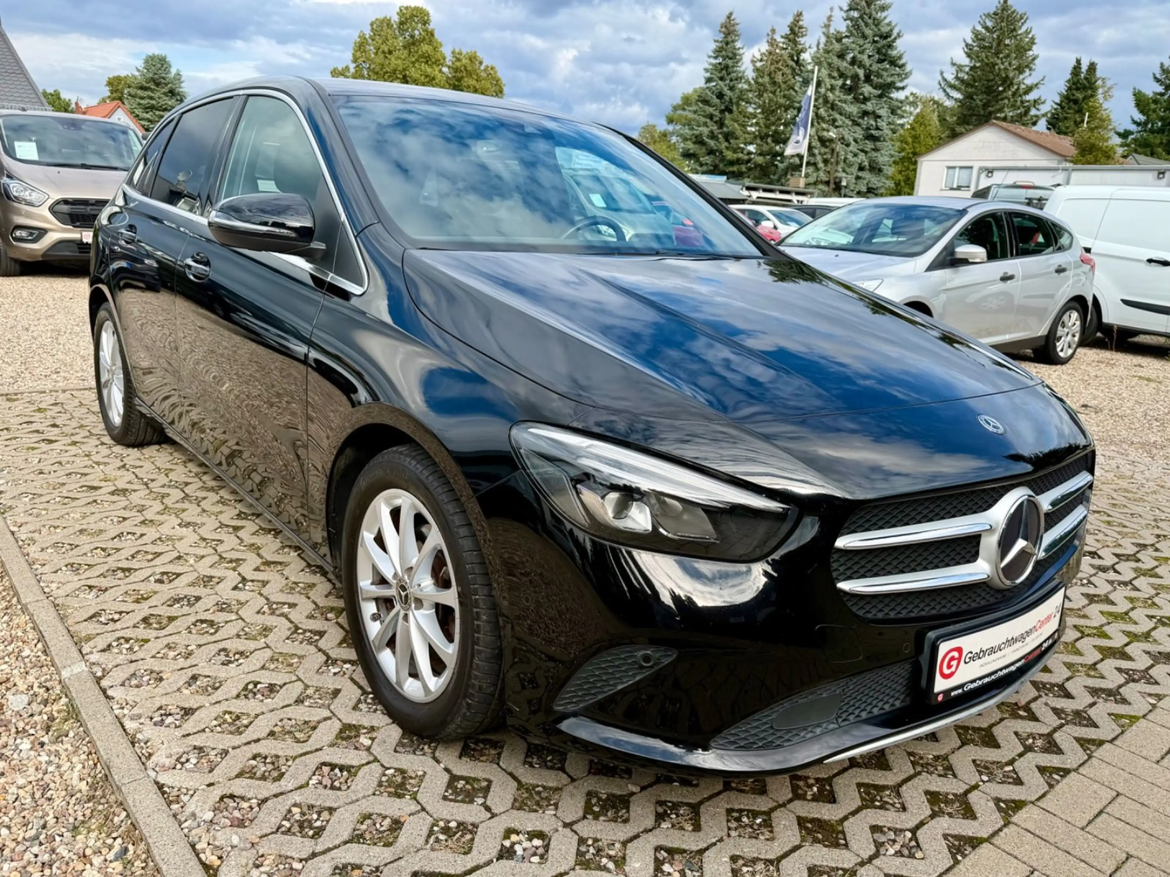 Mercedes-Benz B 180 d, Automatik, Leder, SHZ, Kamera — photo 4