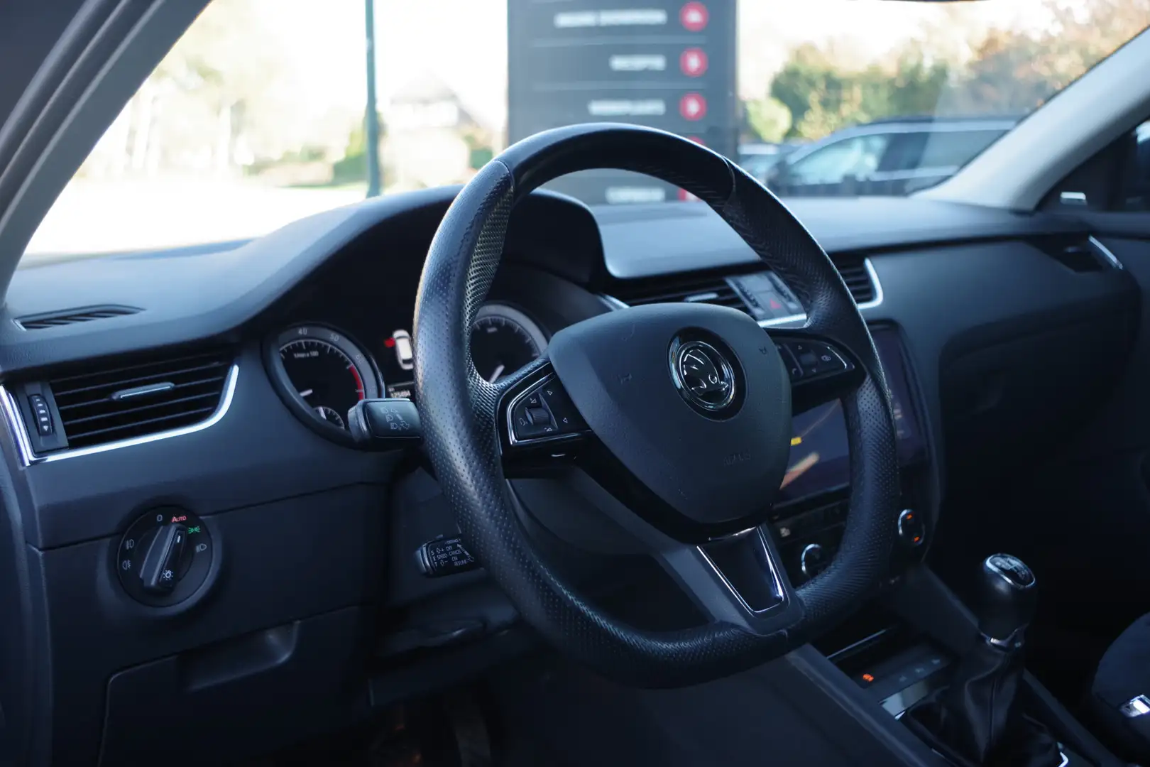 Skoda Octavia Combi 1.0 TSI 115 PK Greentech Style Business, Led Gris - 2