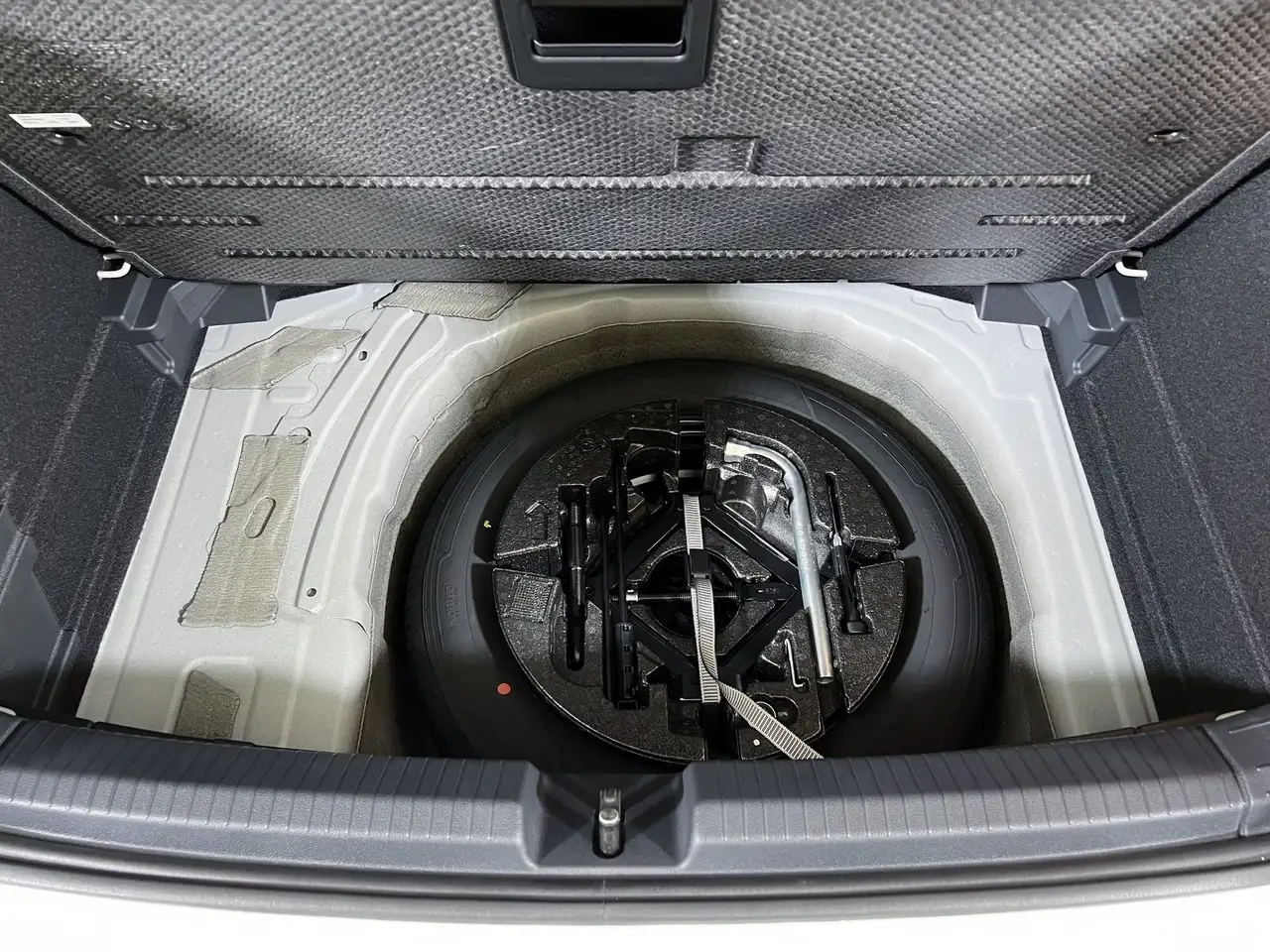 Volkswagen Polo 1.0 tsi Life 95cv, миниатюра 22