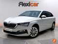 Skoda Scala 1.0 TSI 81KW (110 CV) Ambition Blanc - thumbnail 3
