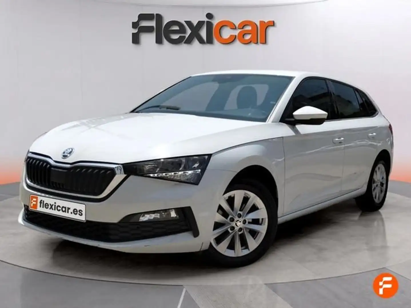 Skoda Scala 1.0 TSI 81KW (110 CV) Ambition Blanco - 2