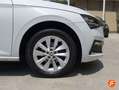 Skoda Scala 1.0 TSI 81KW (110 CV) Ambition Blanc - thumbnail 20