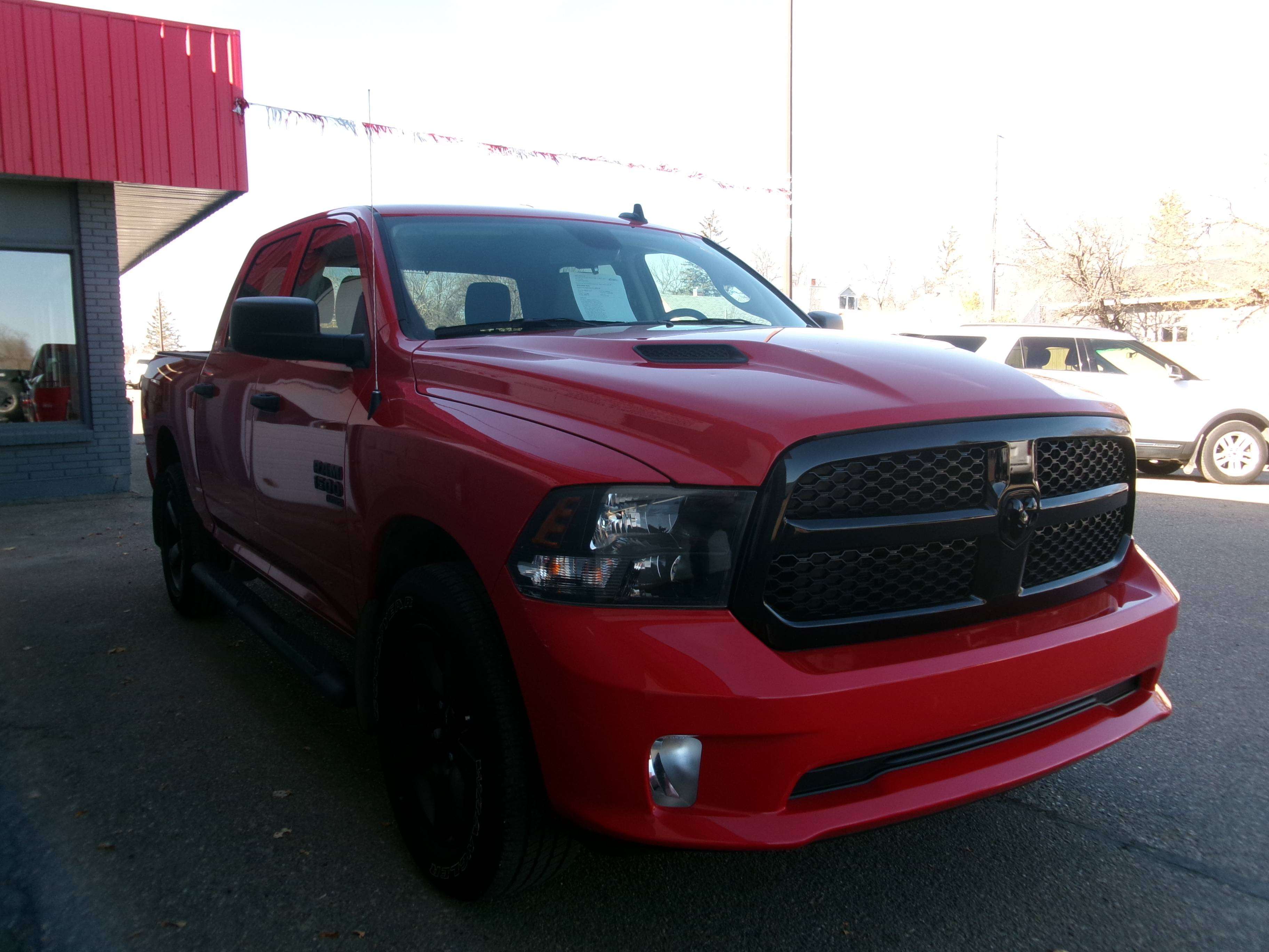 2022 RAM 1500 Classic Crew Cab