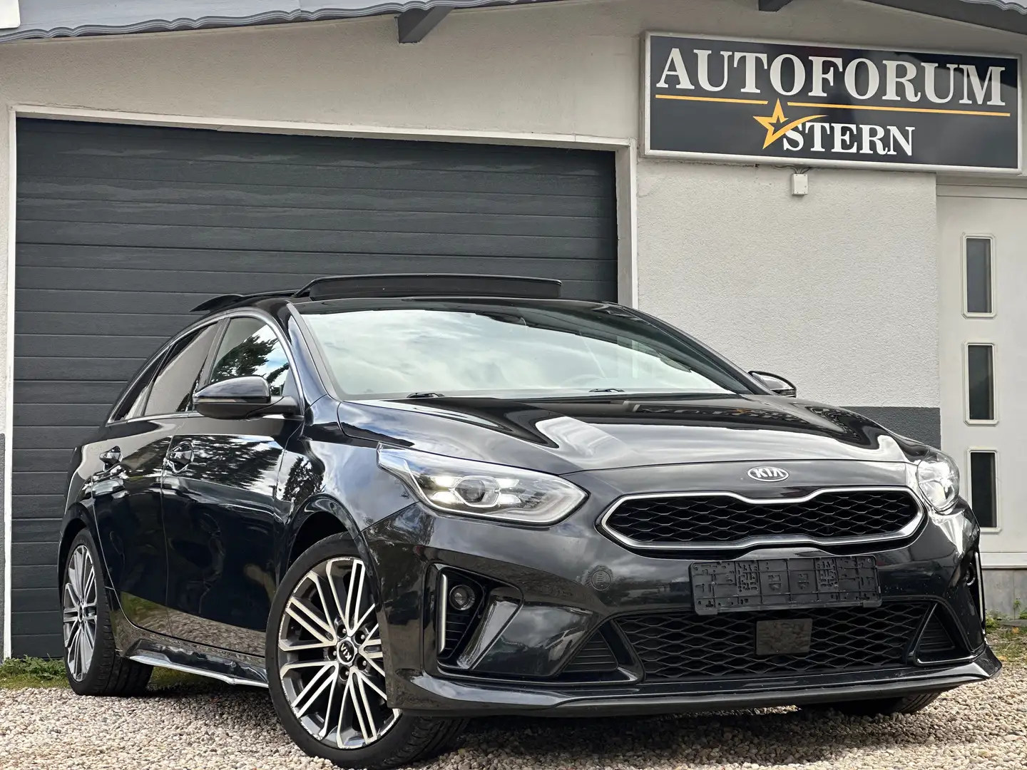 Kia ProCeed / pro_cee'd GT-Line/Pano/Kamera/Alcantara/Memory Noir - 1