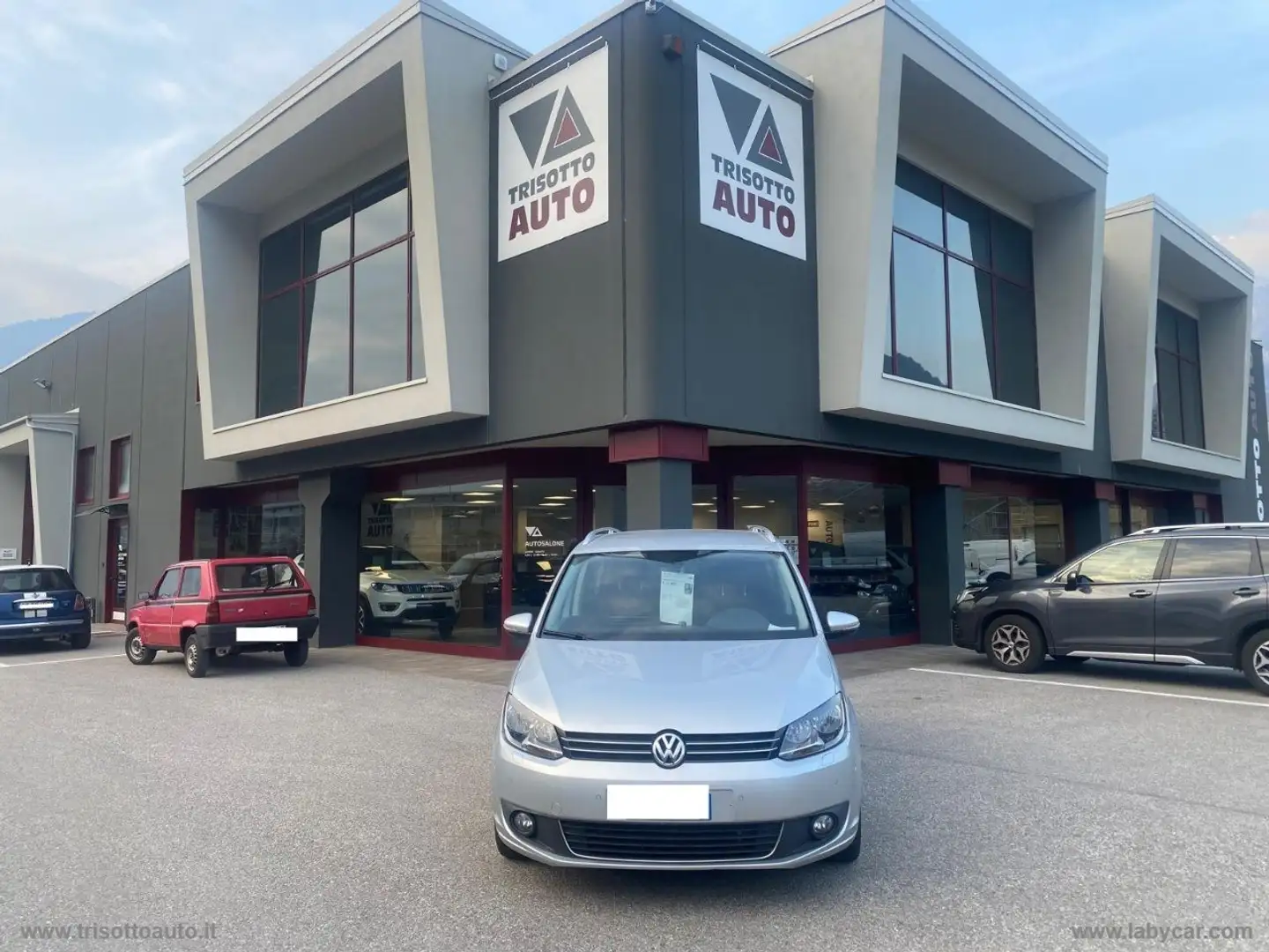 Volkswagen Touran 1.6 TDI Comfortline - 1