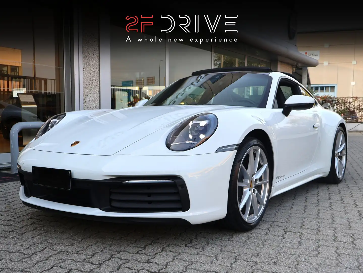Porsche 992 911 Carrera Bianco - 1