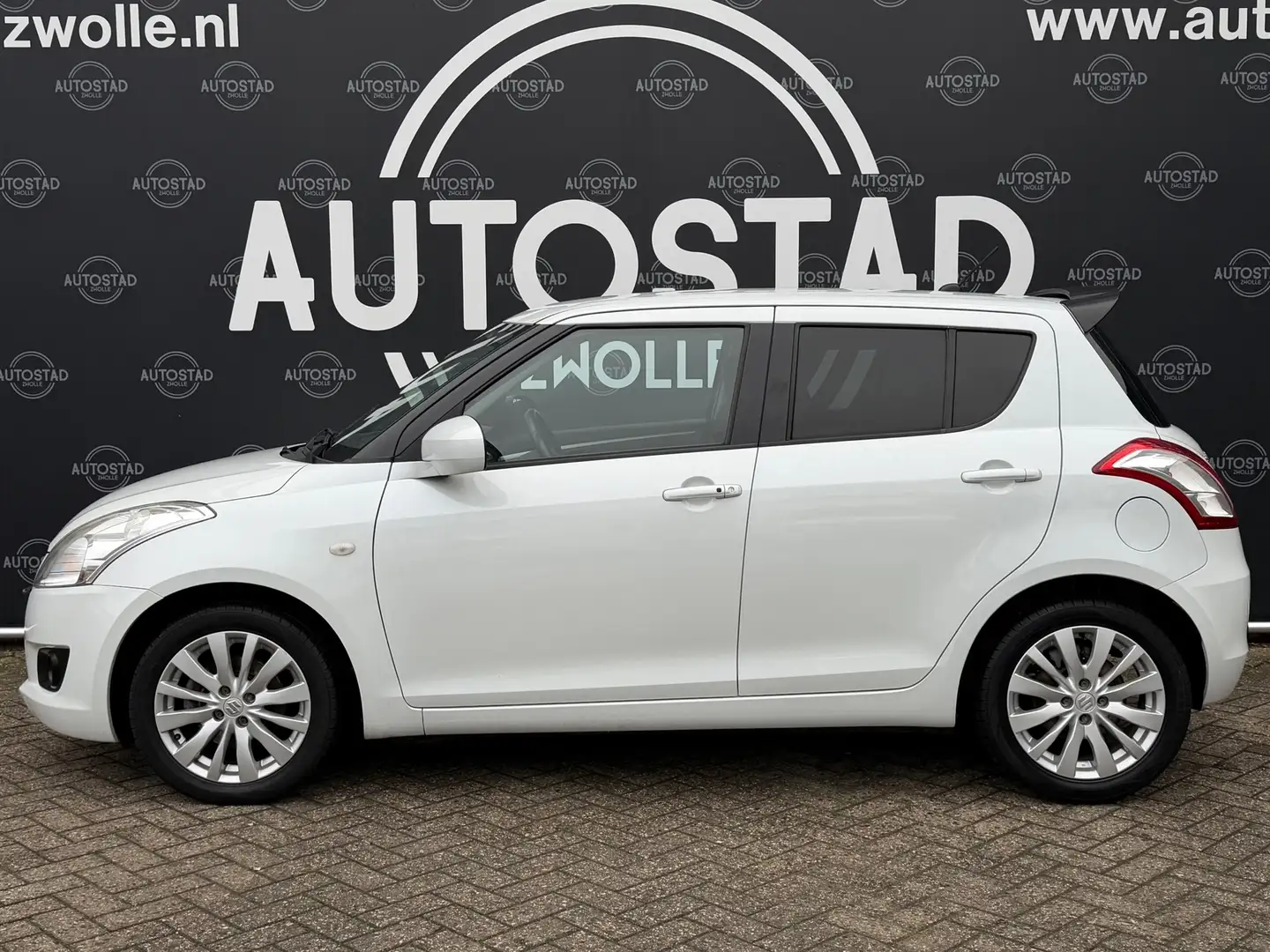 Suzuki Swift 1.2 Exclusive EASSS NL-Auto/2e Eigenaar/NAP/Airco/ Weiß - 2