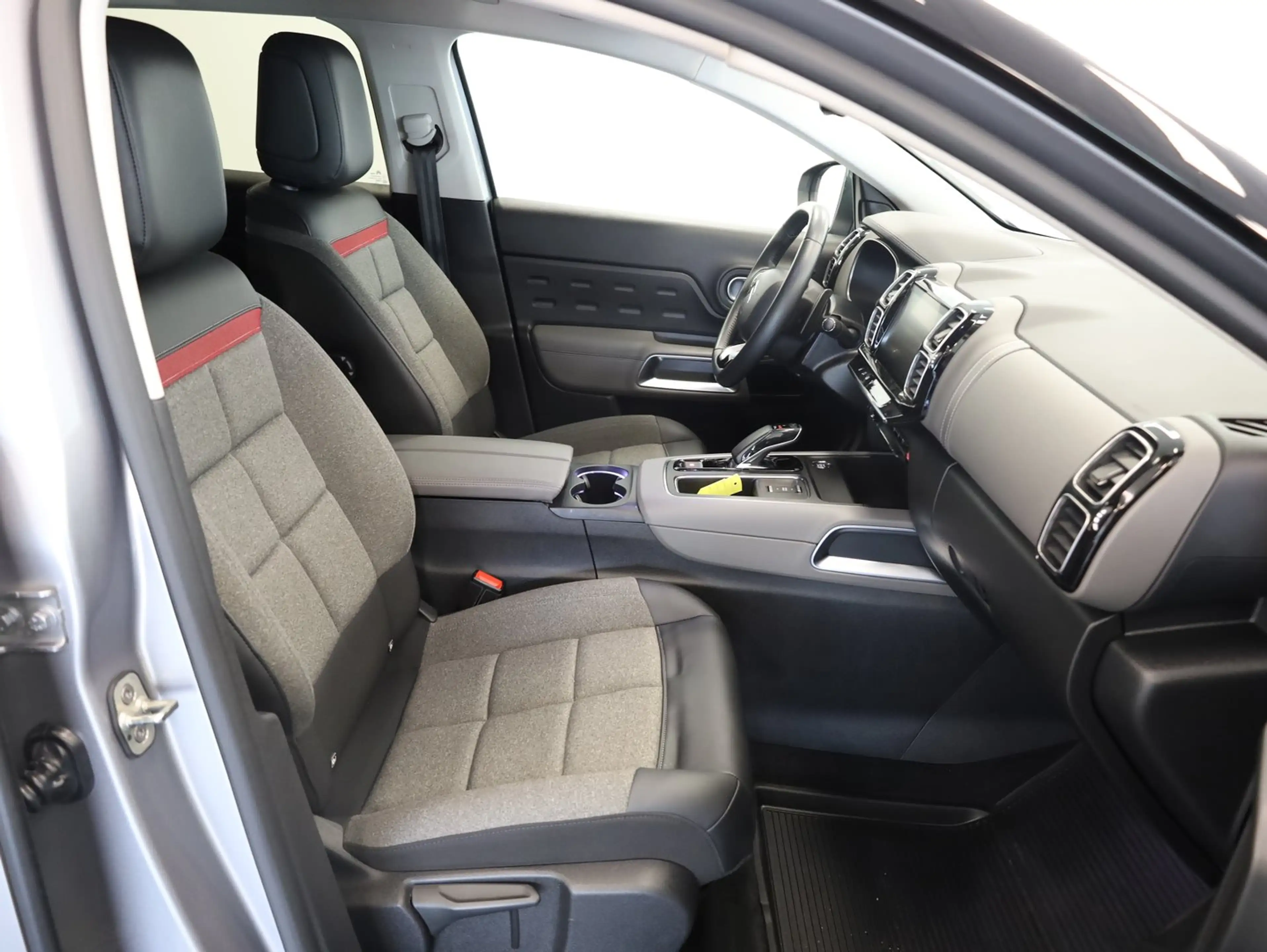 Citroen C5 Aircross Feel Pack Hybrid — photo 9