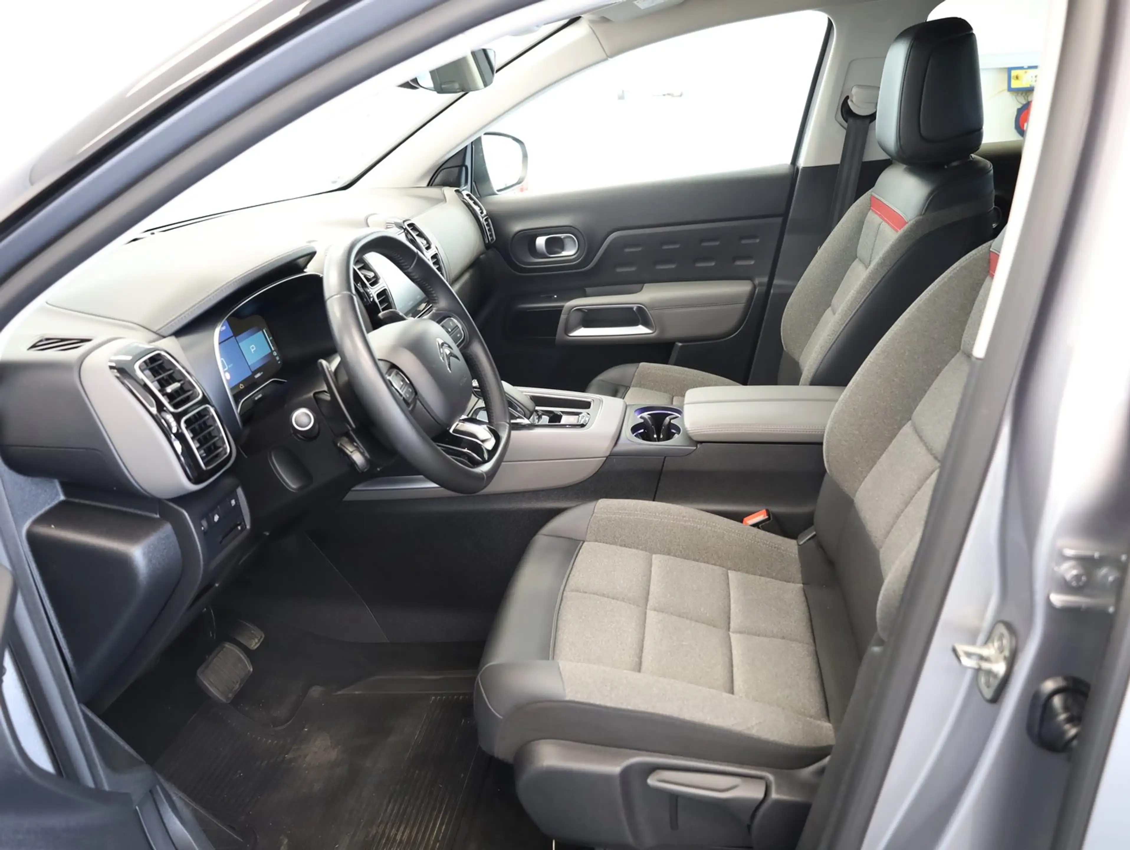 Citroen C5 Aircross Feel Pack Hybrid — photo 12