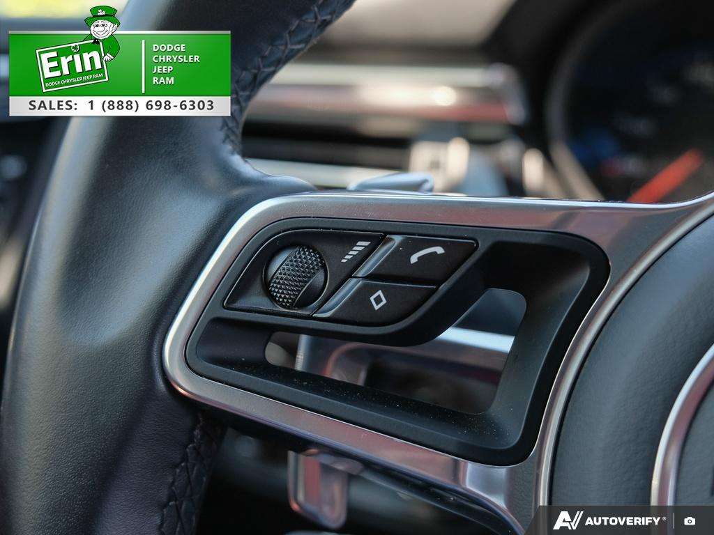 2019 Porsche Macan S AWD RED Leather thumb 17
