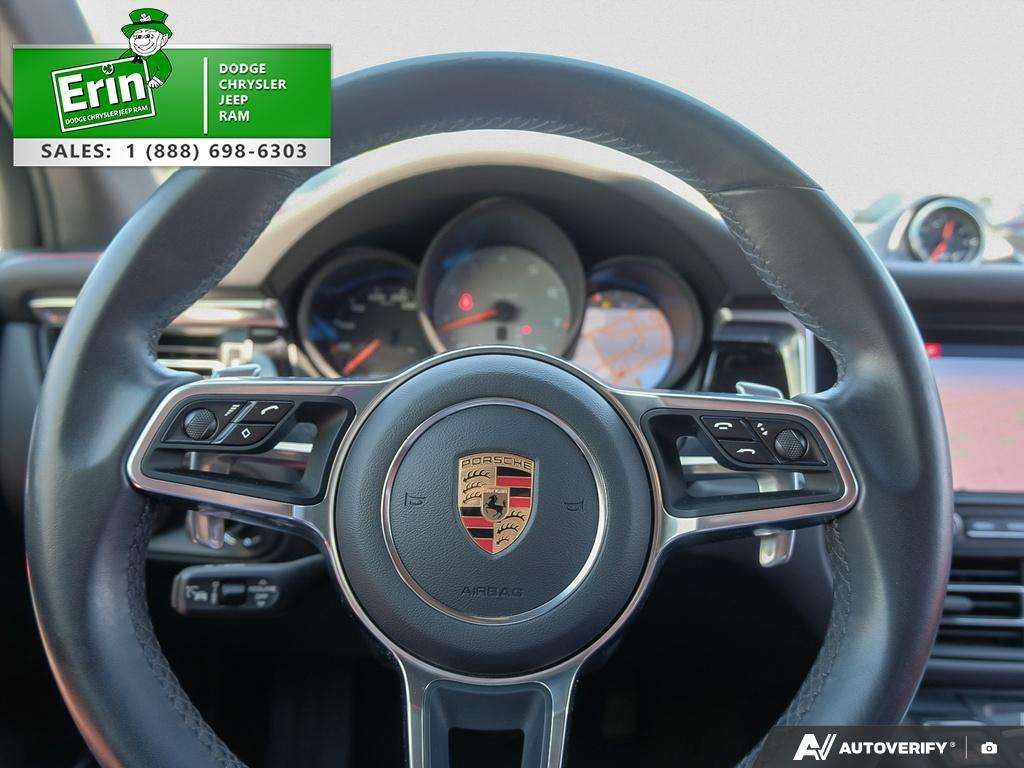 2019 Porsche Macan S AWD RED Leather thumb 13