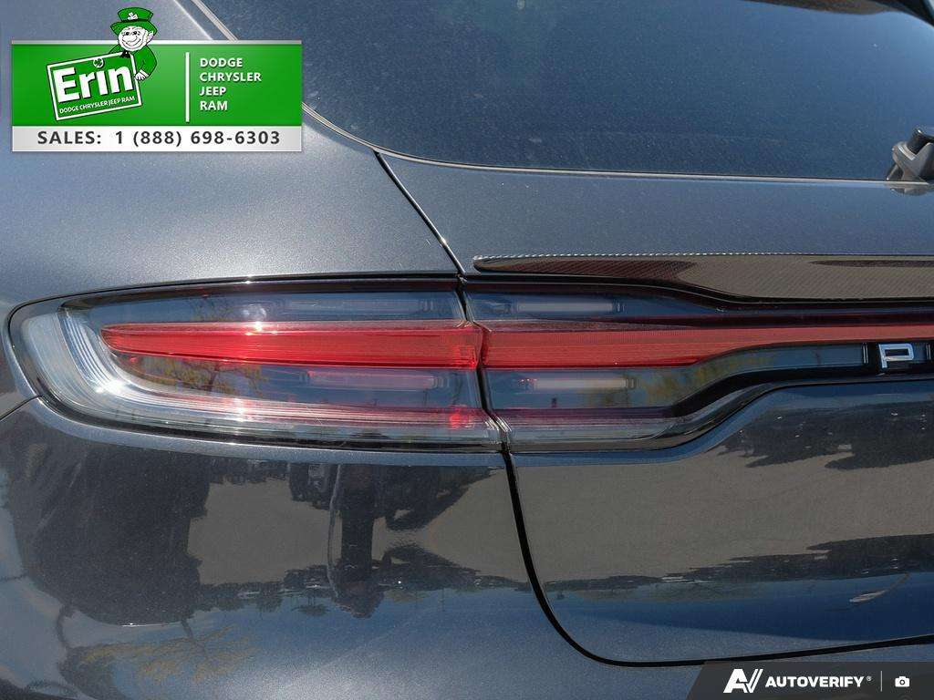 2019 Porsche Macan S AWD RED Leather thumb 10