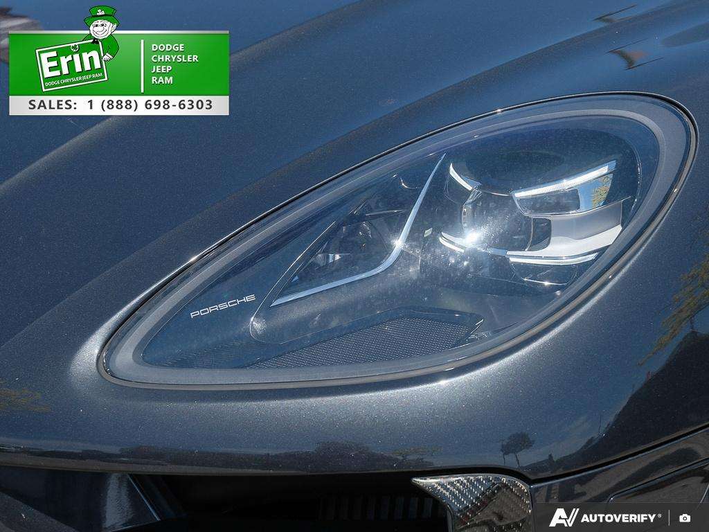 2019 Porsche Macan S AWD RED Leather thumb 8