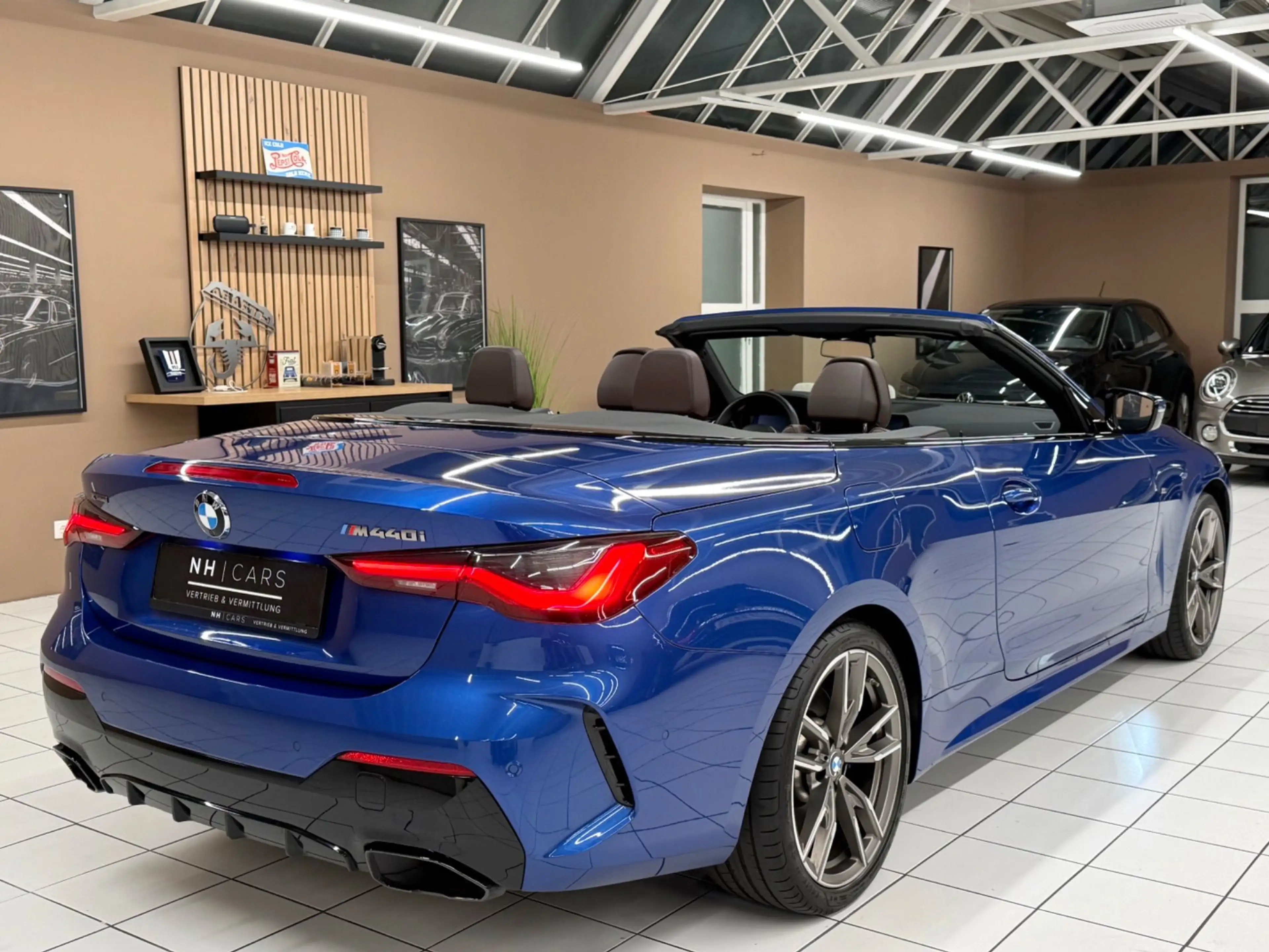 BMW 440 M440i xDrive Cabrio — photo 5