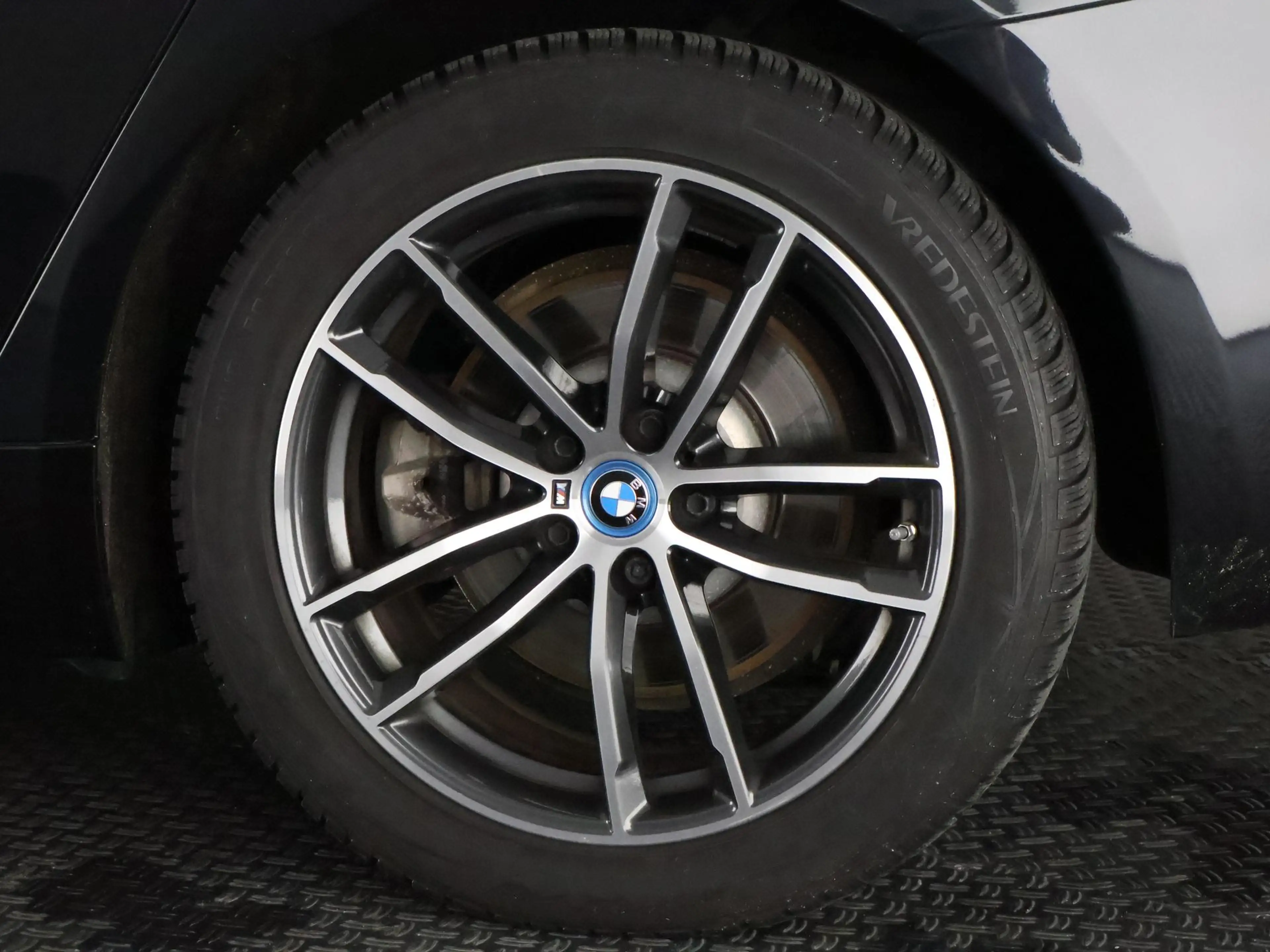 BMW 530 5-serie Touring 530e Business Edition Plus M-Pakke — photo 21